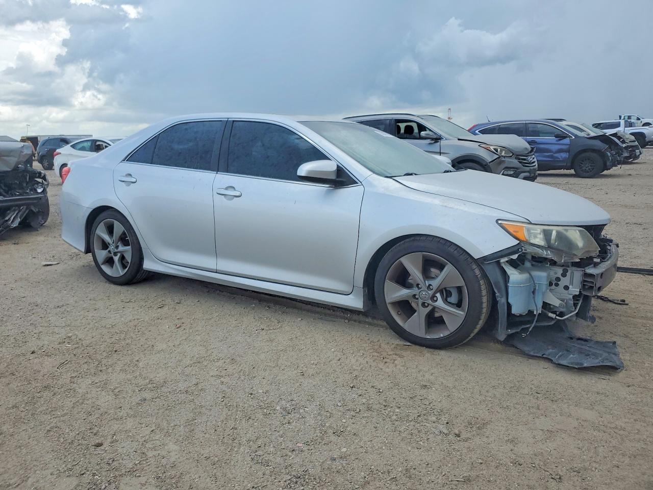 2014 Toyota Camry Se V6 Silver vin: 4T1BK1FK0EU546942