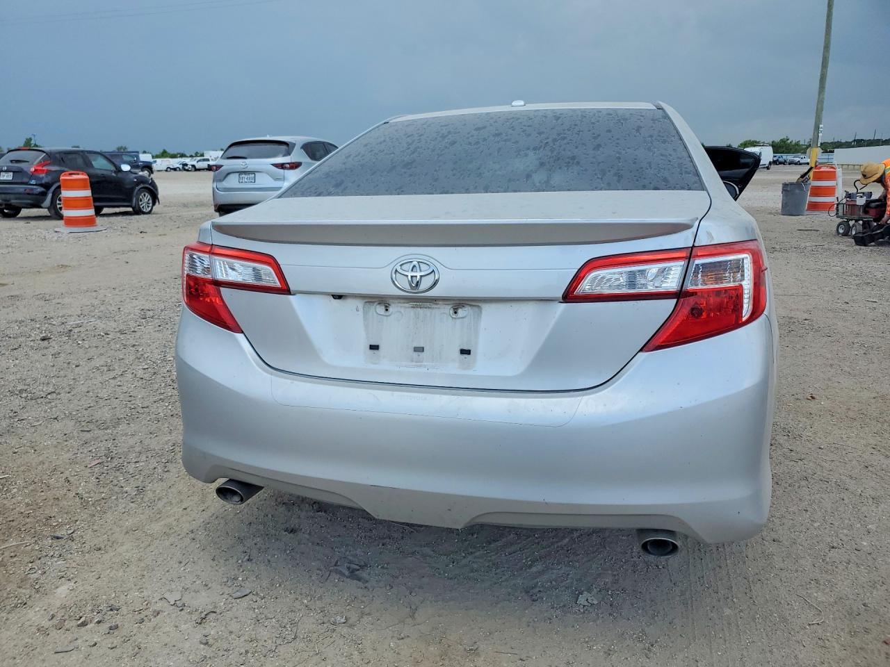 2014 Toyota Camry Se V6 Silver vin: 4T1BK1FK0EU546942