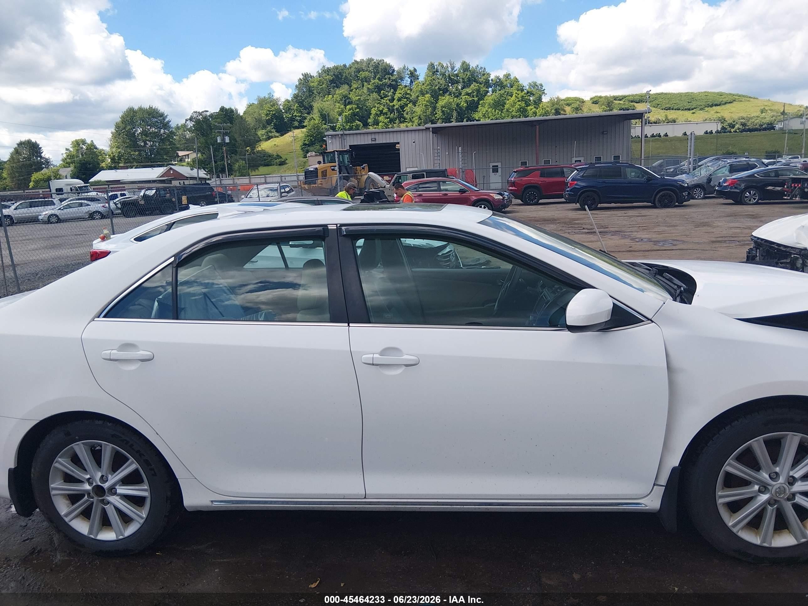 2012 Toyota Camry Xle V6 White vin: 4T1BK1FK1CU522923