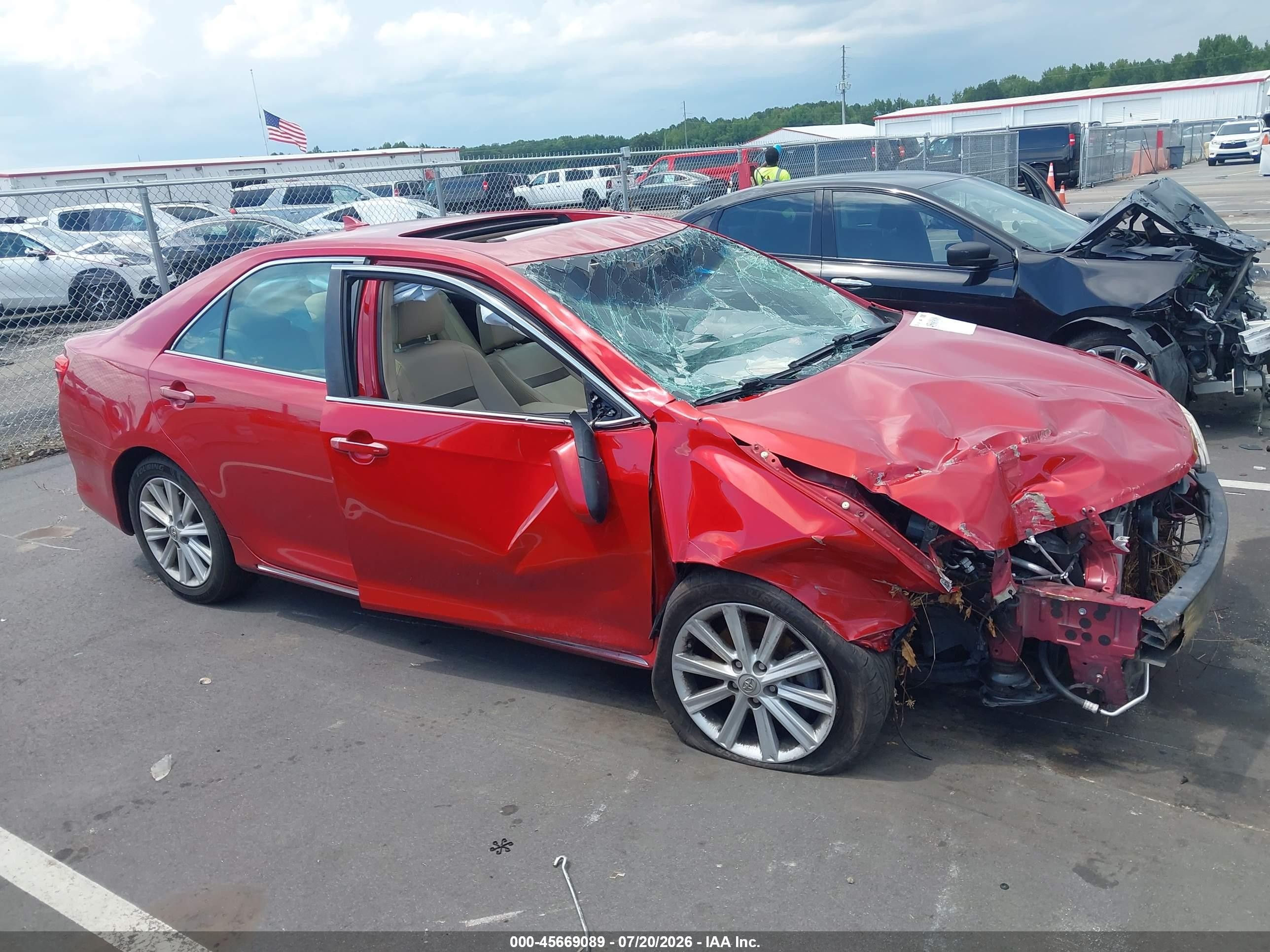 2013 Toyota Camry Xle V6 Red vin: 4T1BK1FK1DU534782