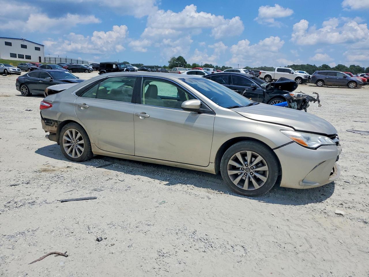 2015 Toyota Camry Xle V6 Beige vin: 4T1BK1FK1FU029070