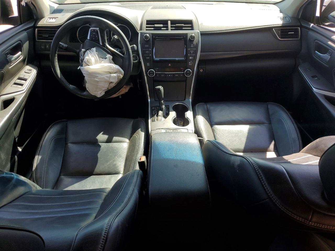 2015 Toyota Camry Xle V6 Silver vin: 4T1BK1FK1FU559068