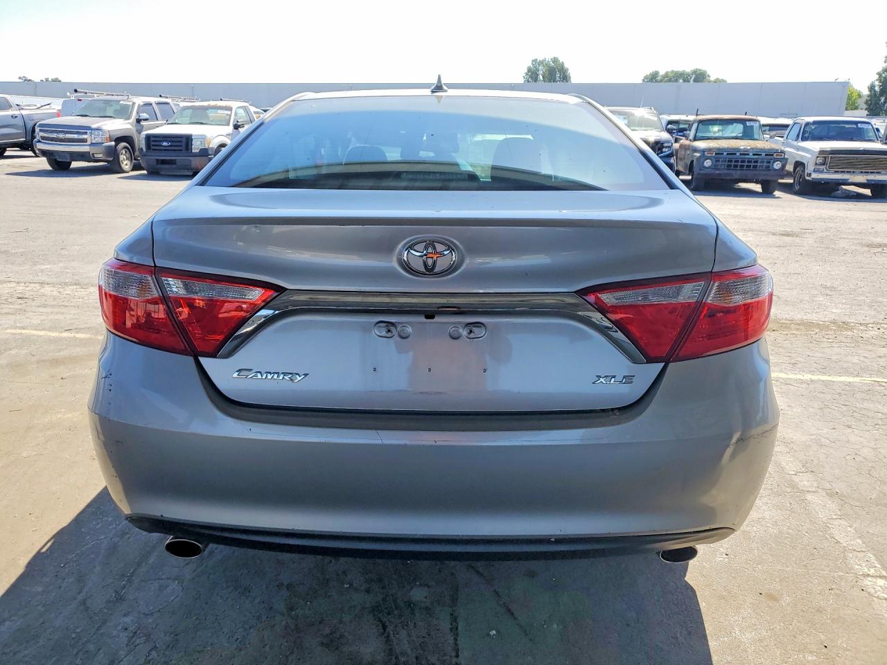 2015 Toyota Camry Xle V6 Silver vin: 4T1BK1FK1FU559068