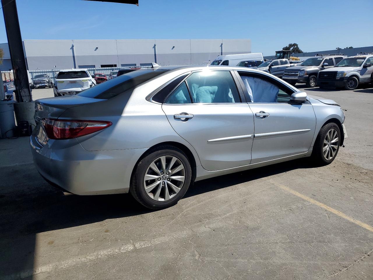 2015 Toyota Camry Xle V6 Silver vin: 4T1BK1FK1FU559068