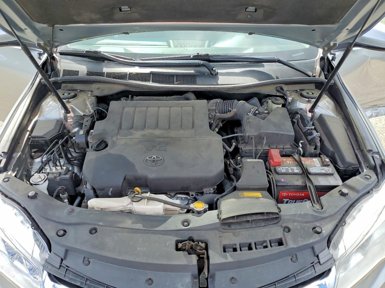 2015 Toyota Camry Xle V6 Silver vin: 4T1BK1FK1FU568062