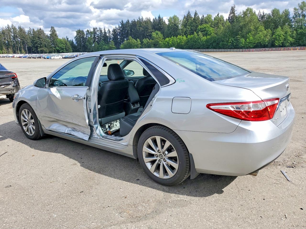 2015 Toyota Camry Xle V6 Silver vin: 4T1BK1FK1FU568062