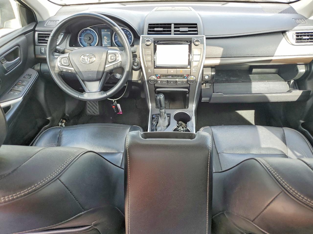2015 Toyota Camry Xle V6 Silver vin: 4T1BK1FK1FU568062