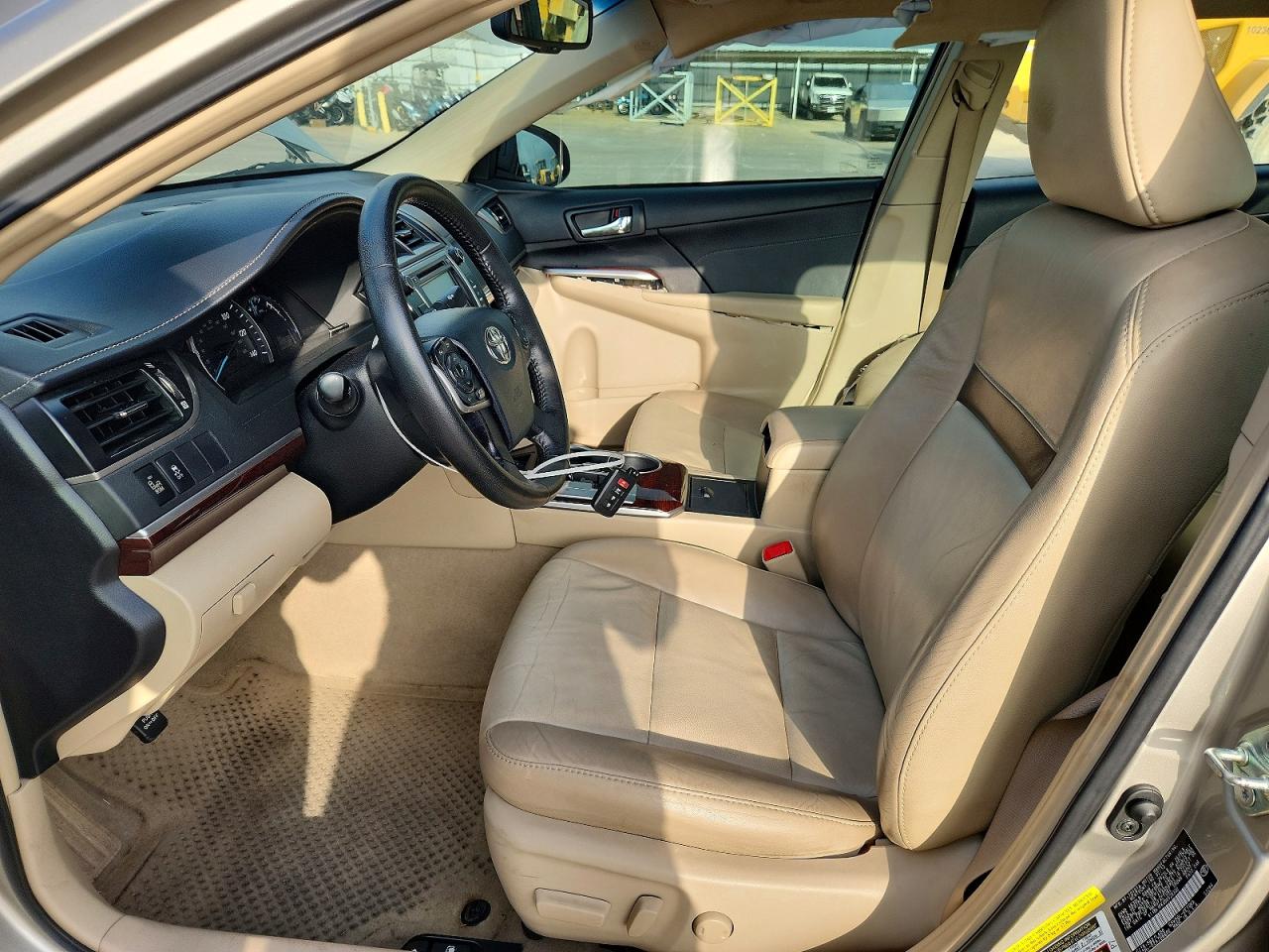 2013 Toyota Camry Xle V6 Beige vin: 4T1BK1FK2DU528330