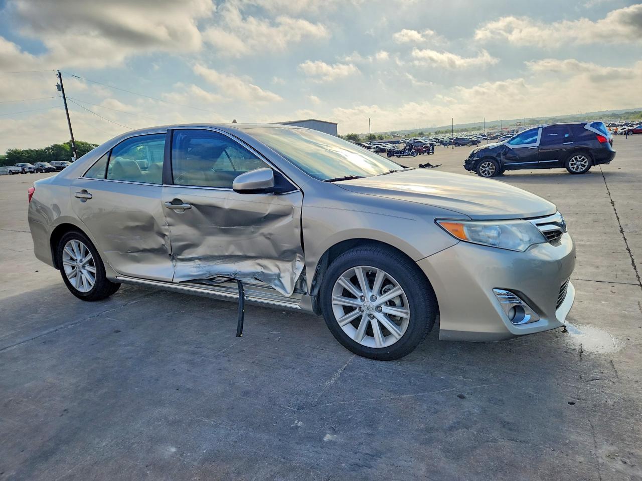 2013 Toyota Camry Xle V6 Beige vin: 4T1BK1FK2DU528330