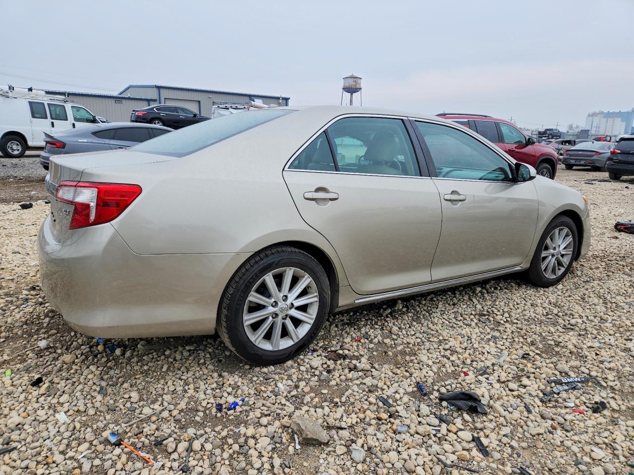 2014 Toyota Camry Xle V6 Beige vin: 4T1BK1FK2EU024037