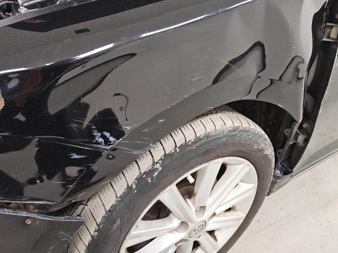 2014 Toyota Camry Xle V6 Black vin: 4T1BK1FK2EU025561 Damage: Left Front Fender, Severe Damage, Replacement Required