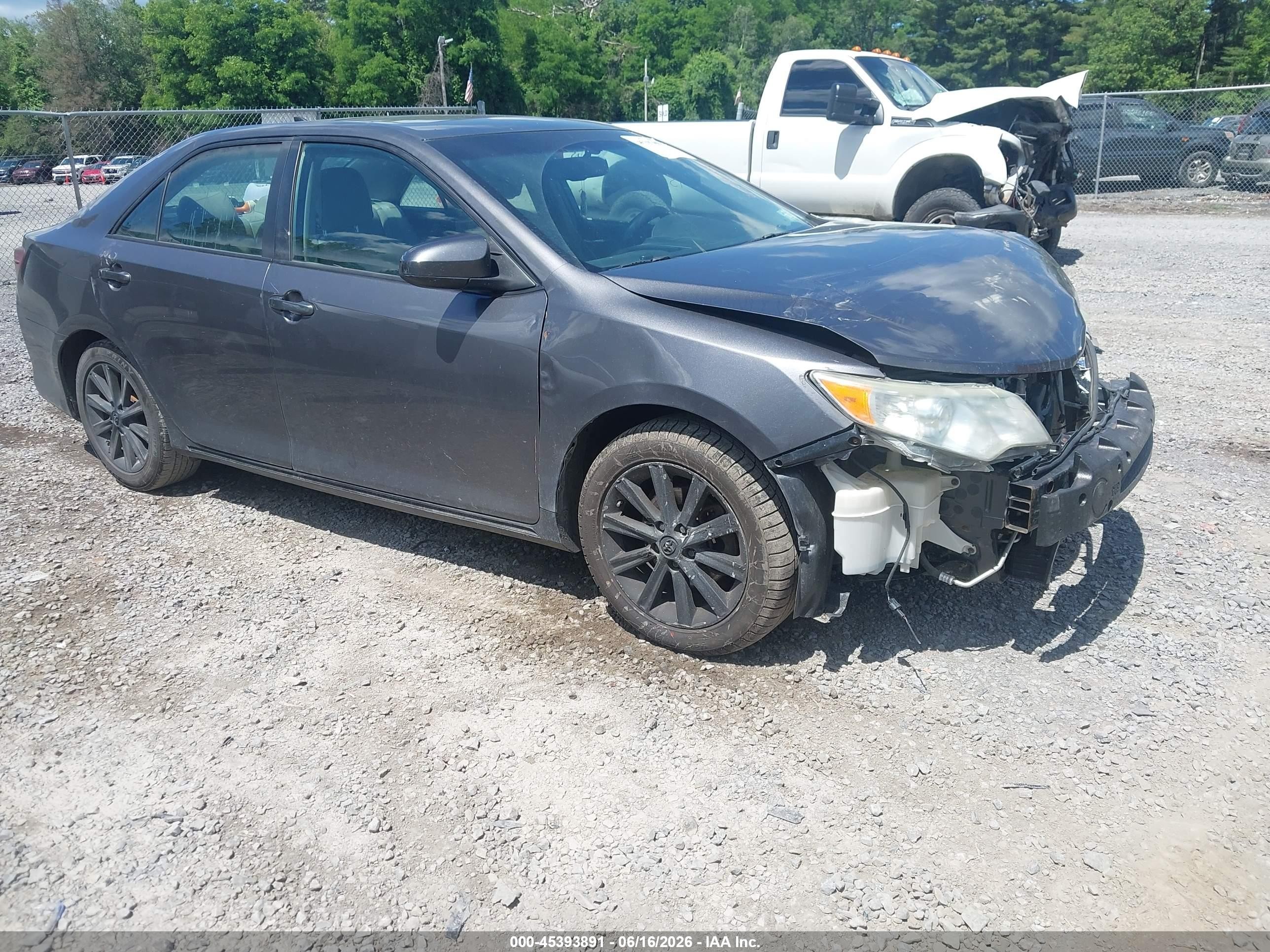 2014 Toyota Camry Xle V6 Gray vin: 4T1BK1FK2EU542231