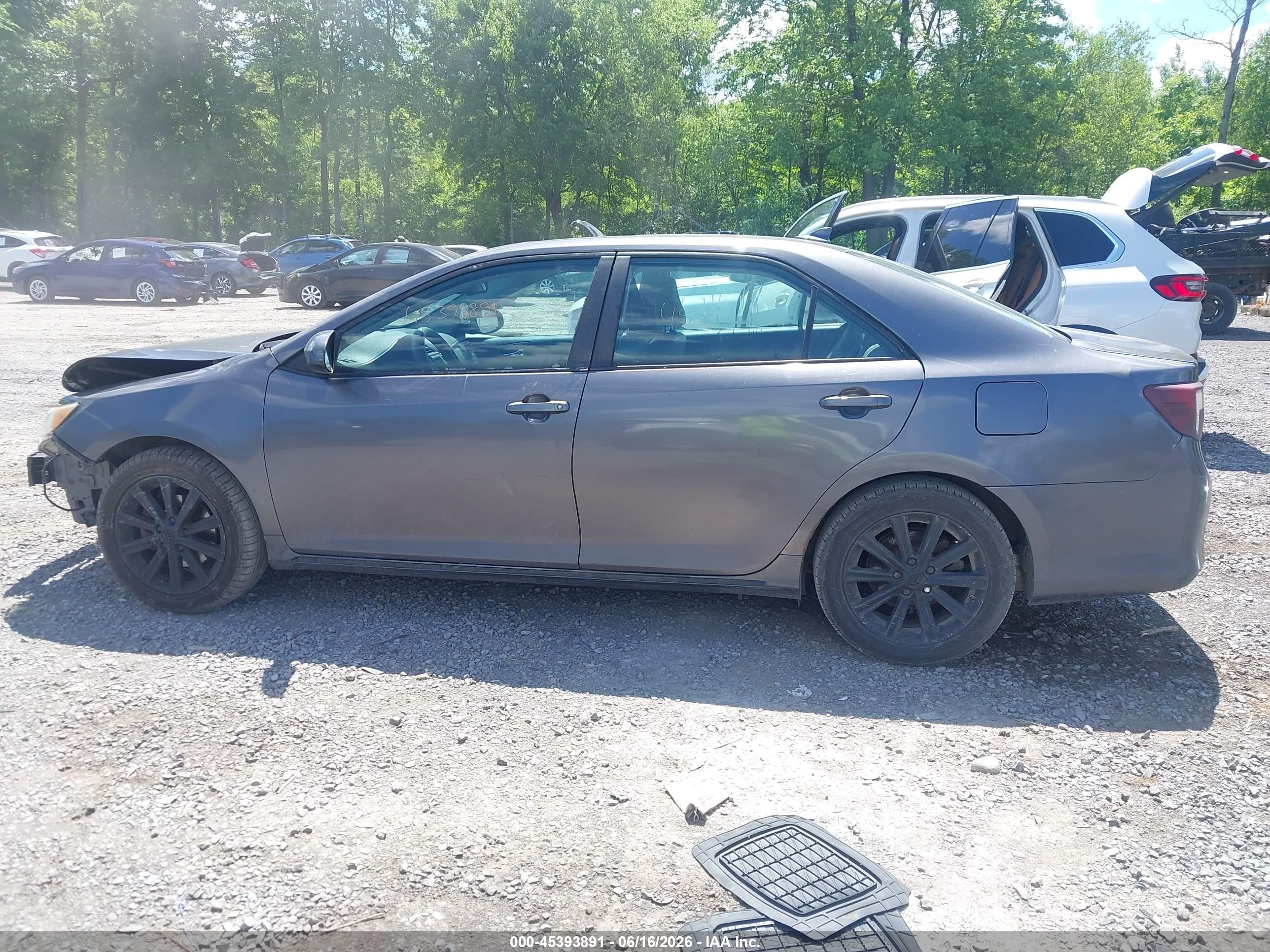 2014 Toyota Camry Xle V6 Gray vin: 4T1BK1FK2EU542231