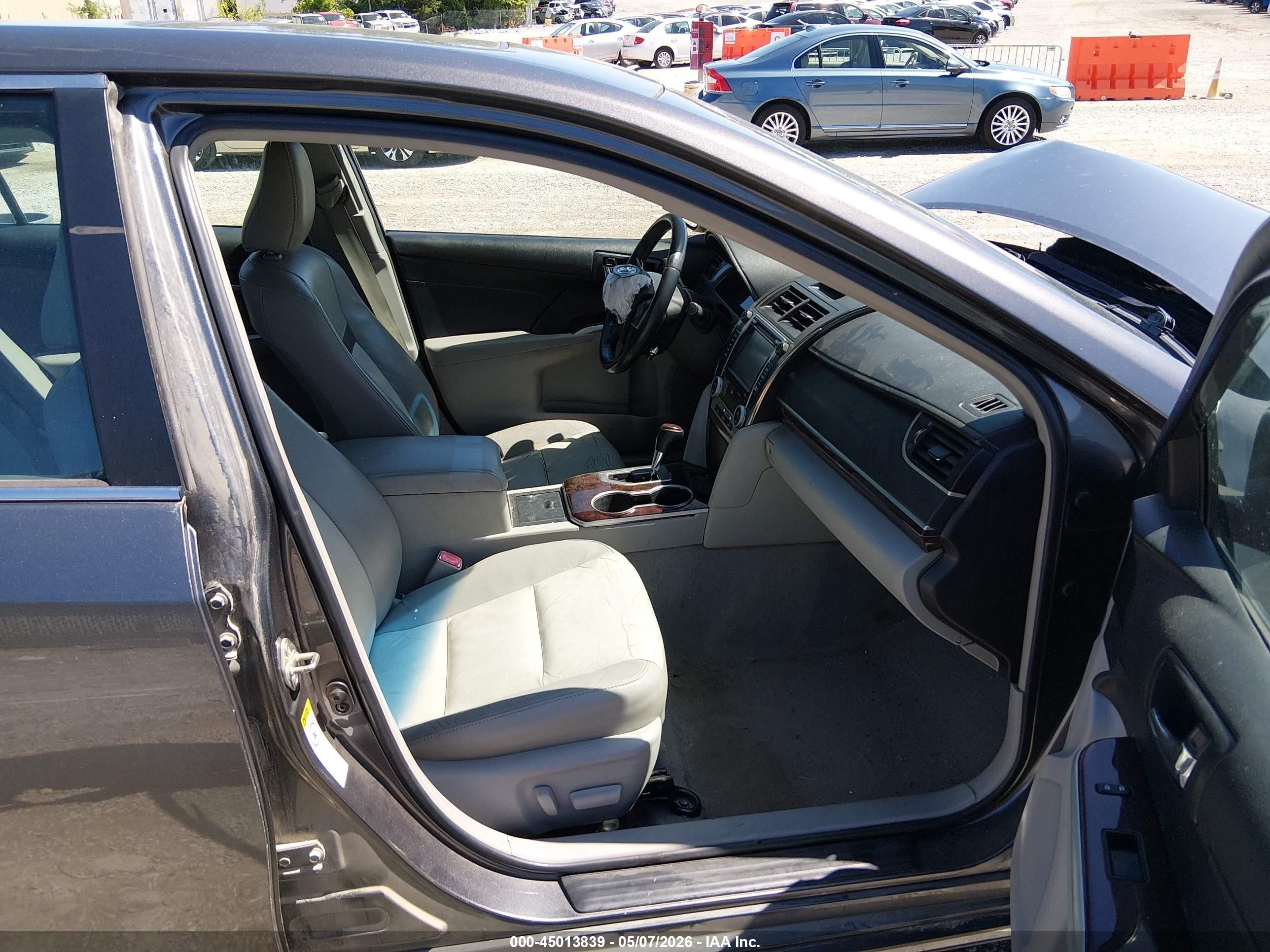 2014 Toyota Camry Xle V6 Серый vin: 4T1BK1FK2EU544531