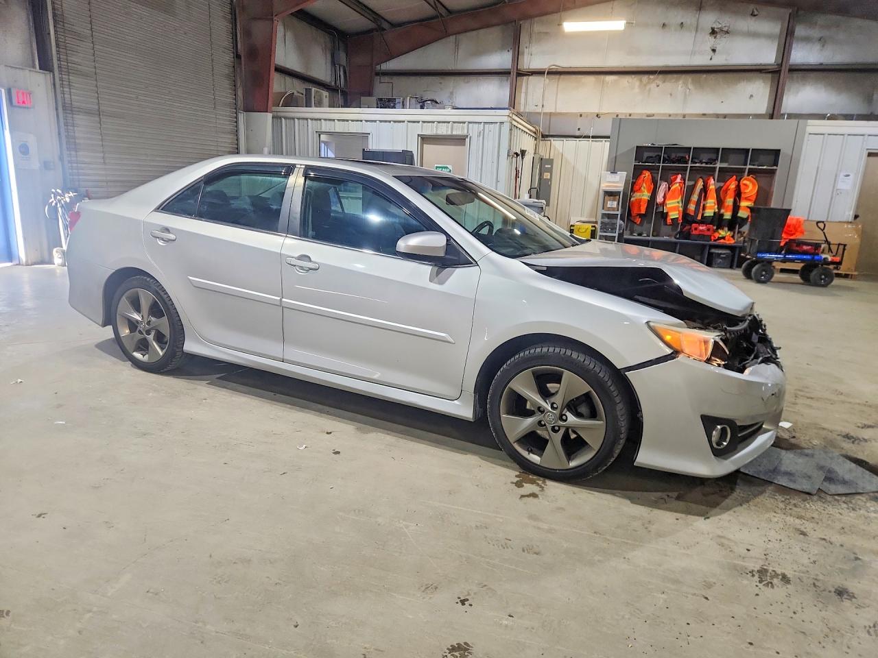 2014 Toyota Camry Se V6 Silver vin: 4T1BK1FK2EU548904
