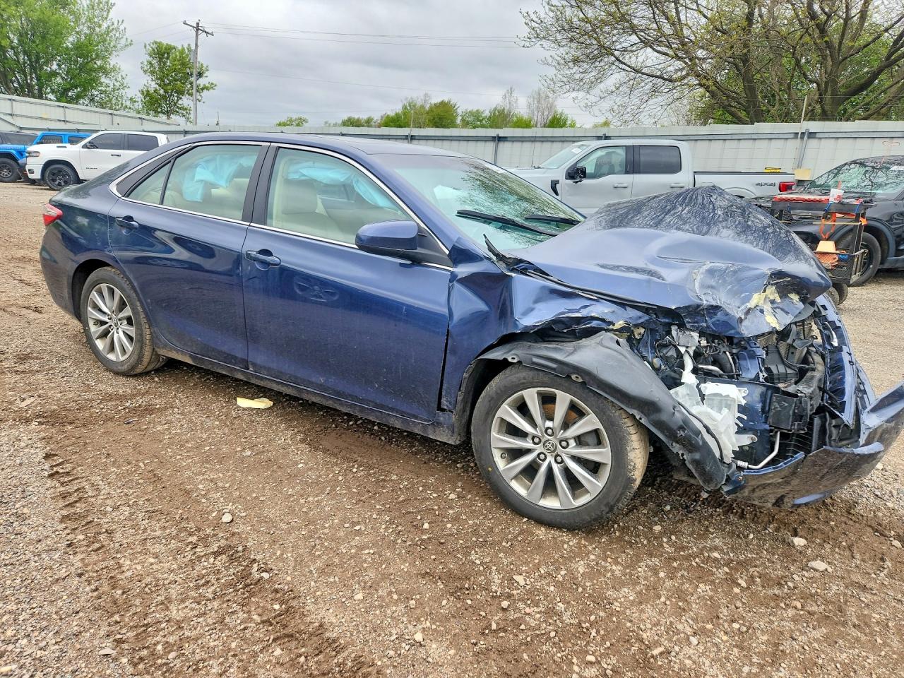 2015 Toyota Camry Xle V6 Blue vin: 4T1BK1FK2FU564943