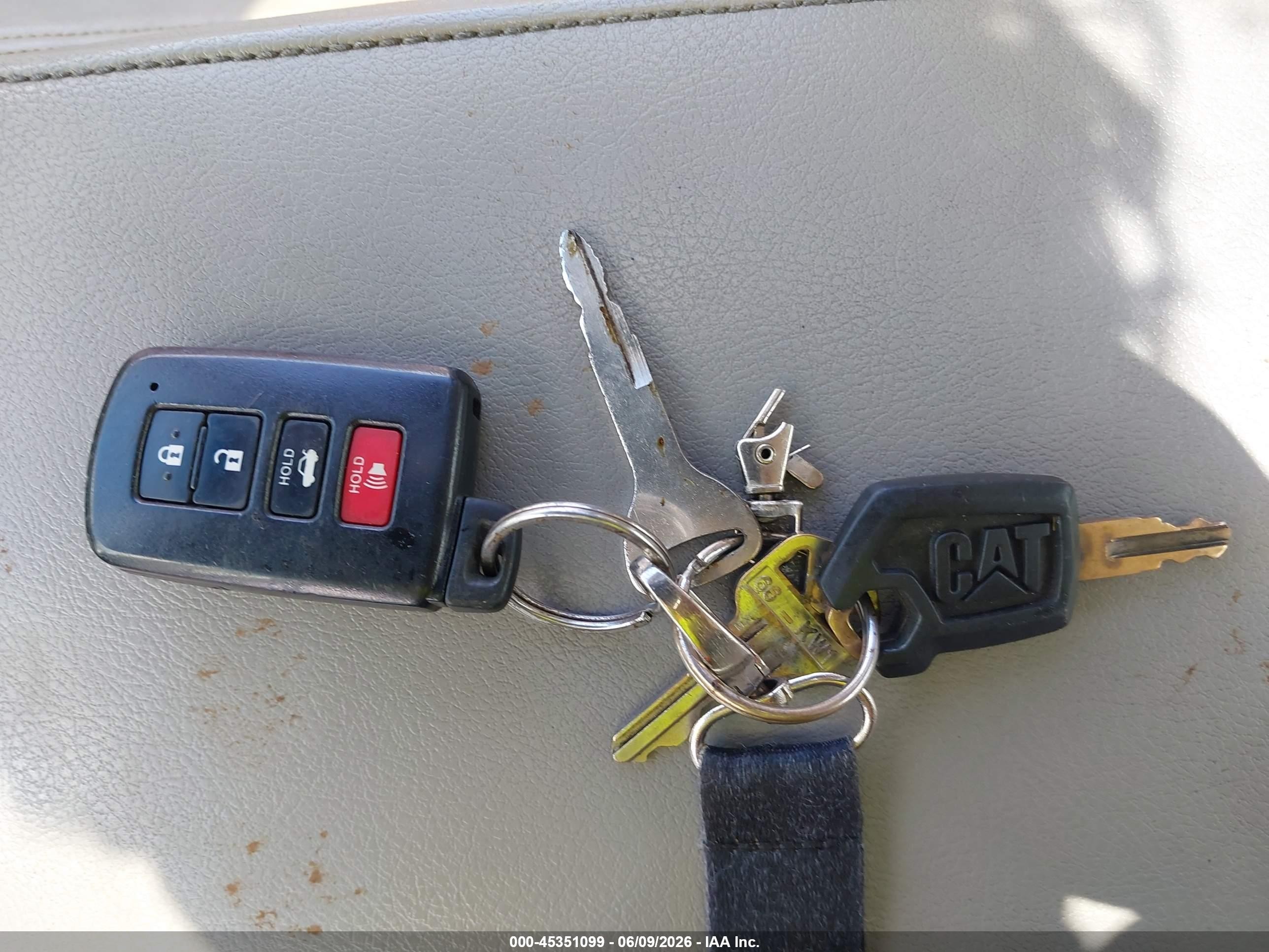 2015 Toyota Camry Xle V6 Blue vin: 4T1BK1FK2FU565591