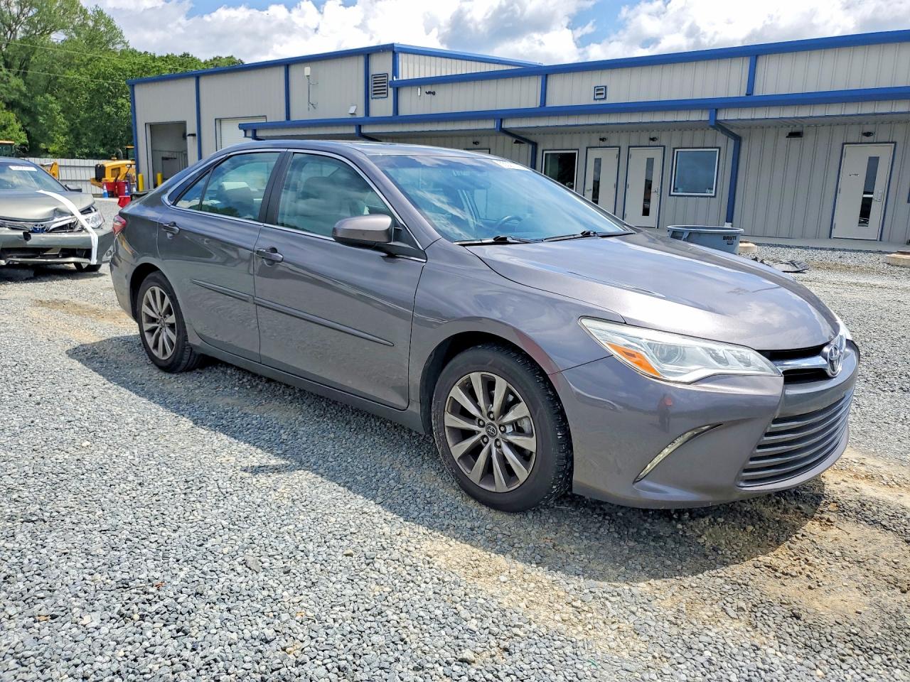 2015 Toyota Camry Xle V6 Gray vin: 4T1BK1FK2FU568037