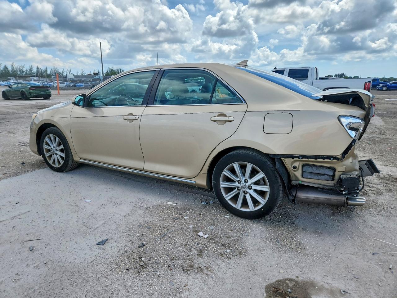 2012 Toyota Camry Xle V6 Бежевый vin: 4T1BK1FK3CU513916