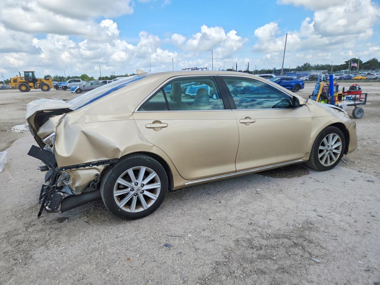 2012 Toyota Camry Xle V6 Бежевый vin: 4T1BK1FK3CU513916