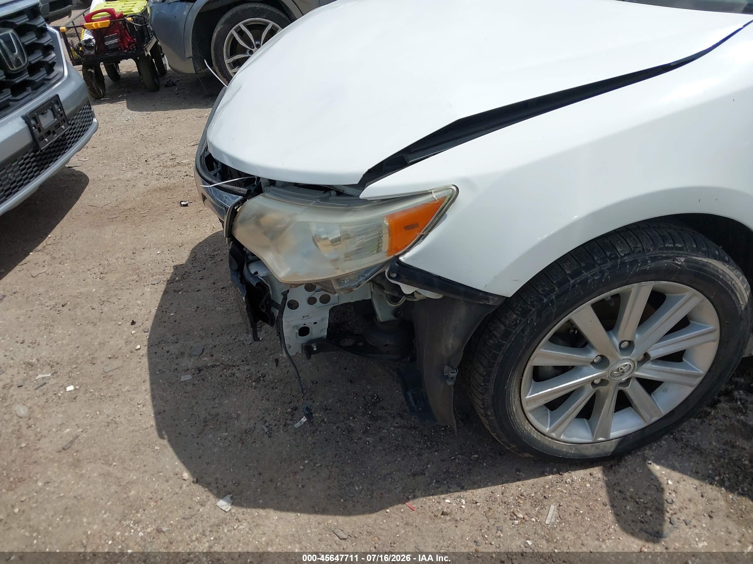 2012 Toyota Camry Xle V6 White vin: 4T1BK1FK3CU516895