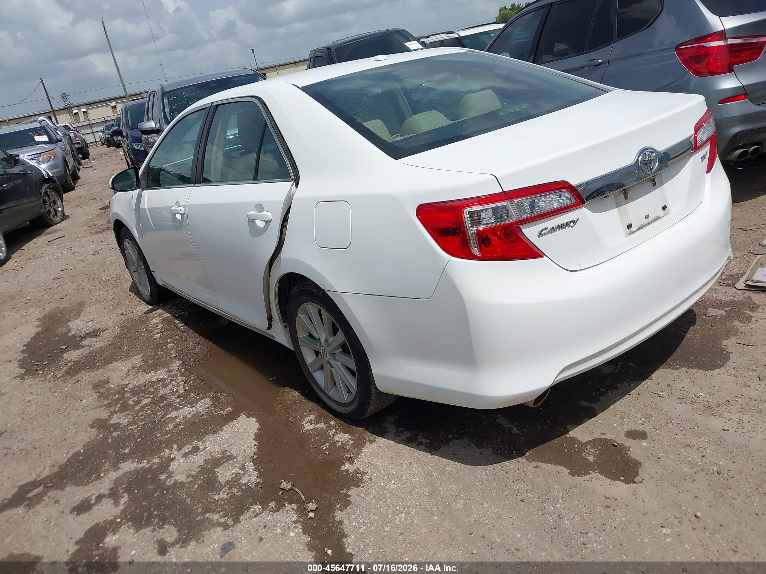 2012 Toyota Camry Xle V6 White vin: 4T1BK1FK3CU516895