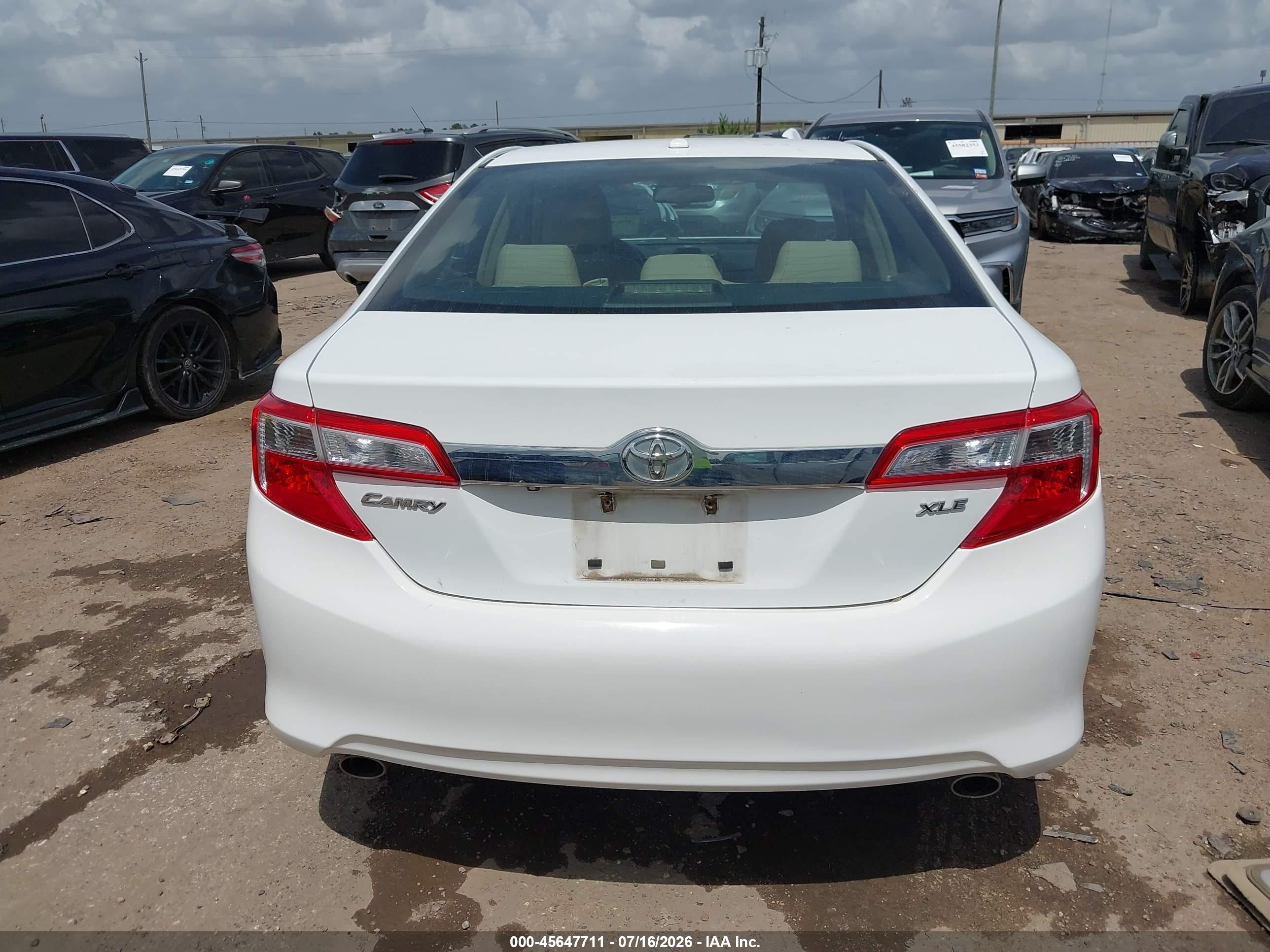 2012 Toyota Camry Xle V6 White vin: 4T1BK1FK3CU516895
