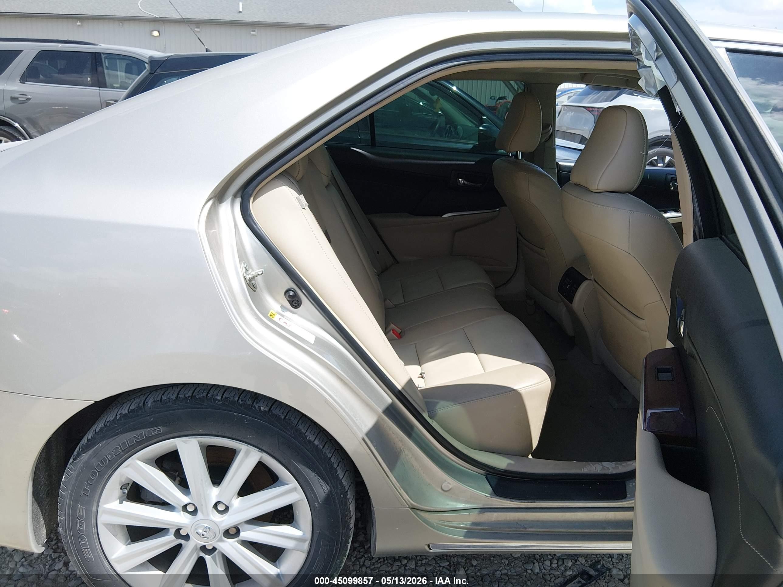 2014 Toyota Camry Xle V6 Beige vin: 4T1BK1FK3EU538351