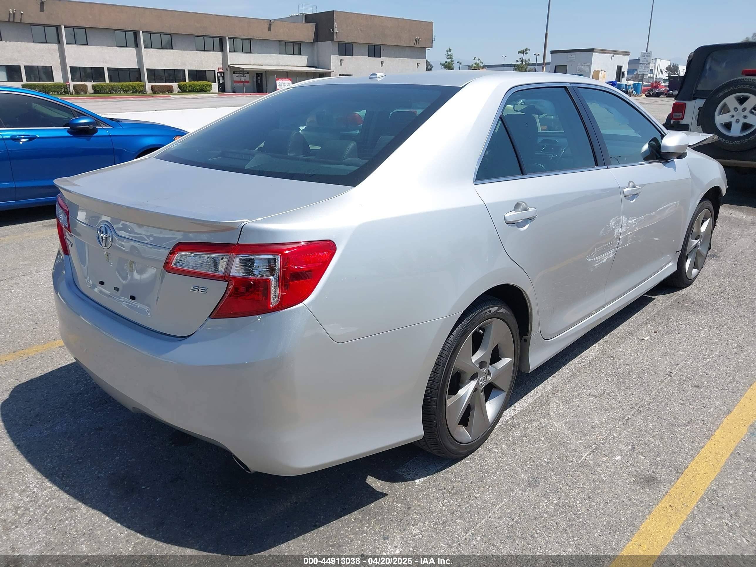 2014 Toyota Camry Se V6 Silver vin: 4T1BK1FK3EU539807