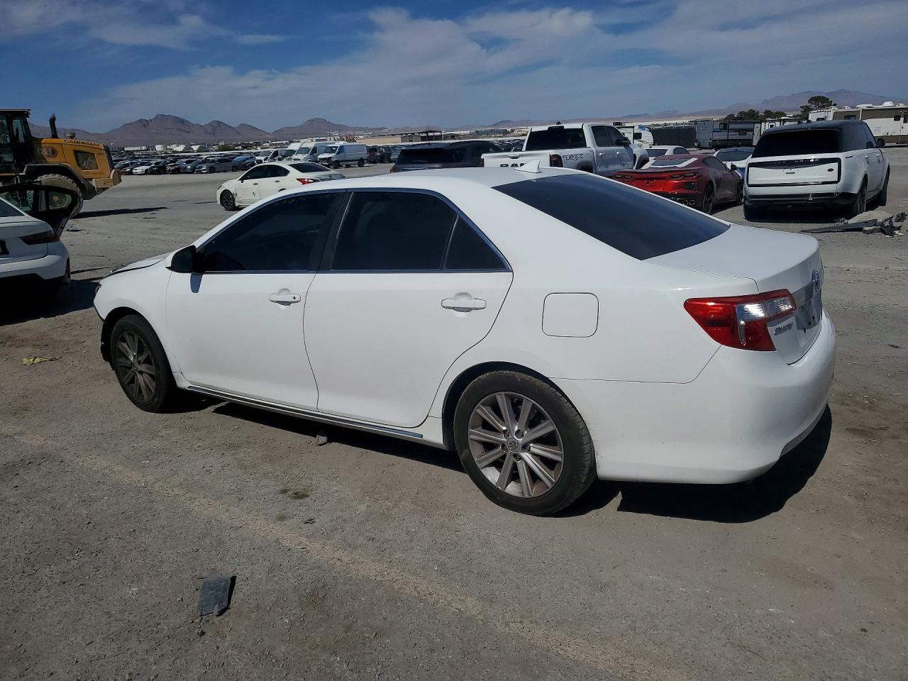 2014 Toyota Camry White vin: 4T1BK1FK3EU547020