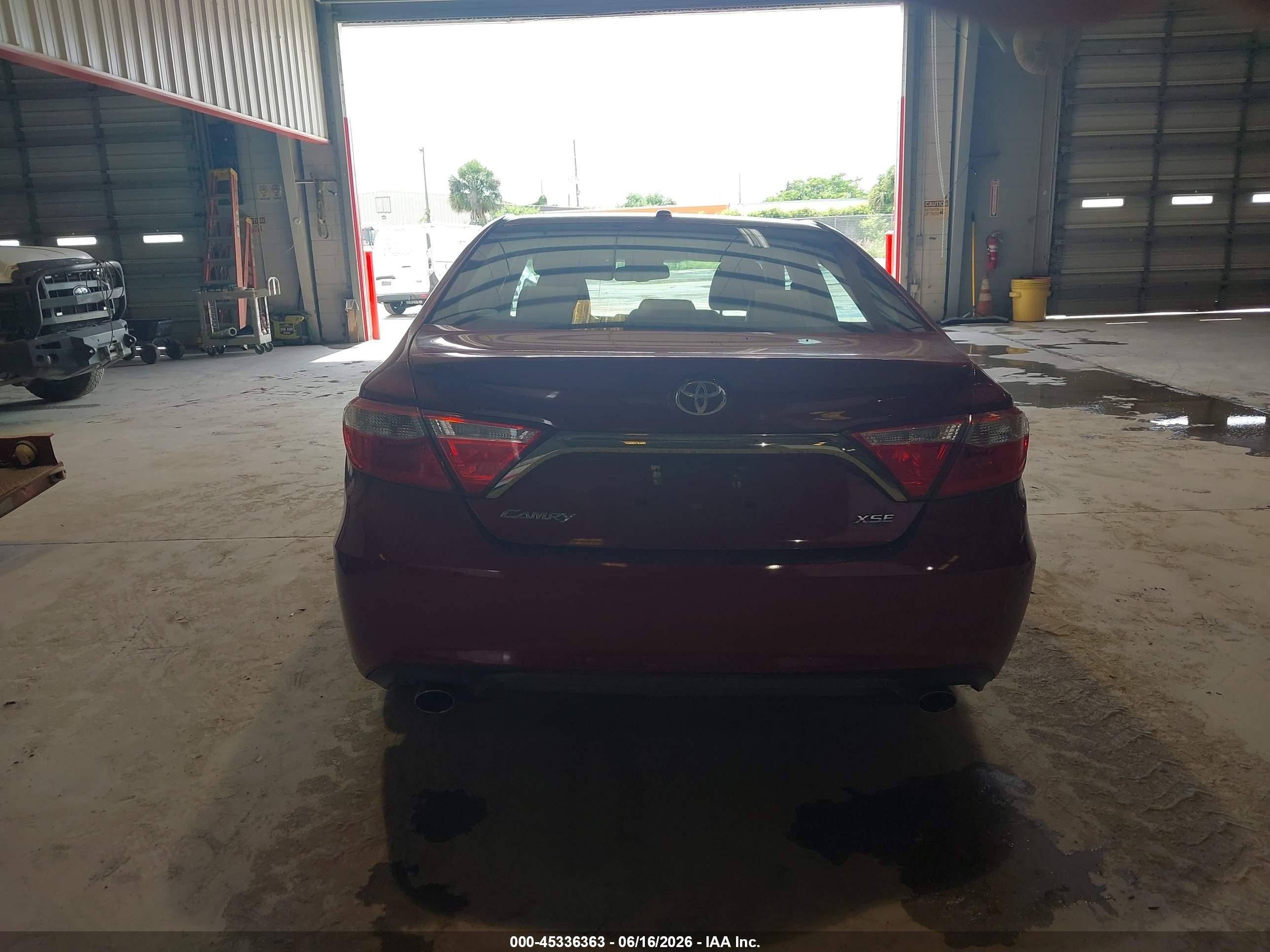 2015 Toyota Camry Xse V6 Burgundy vin: 4T1BK1FK3FU556835