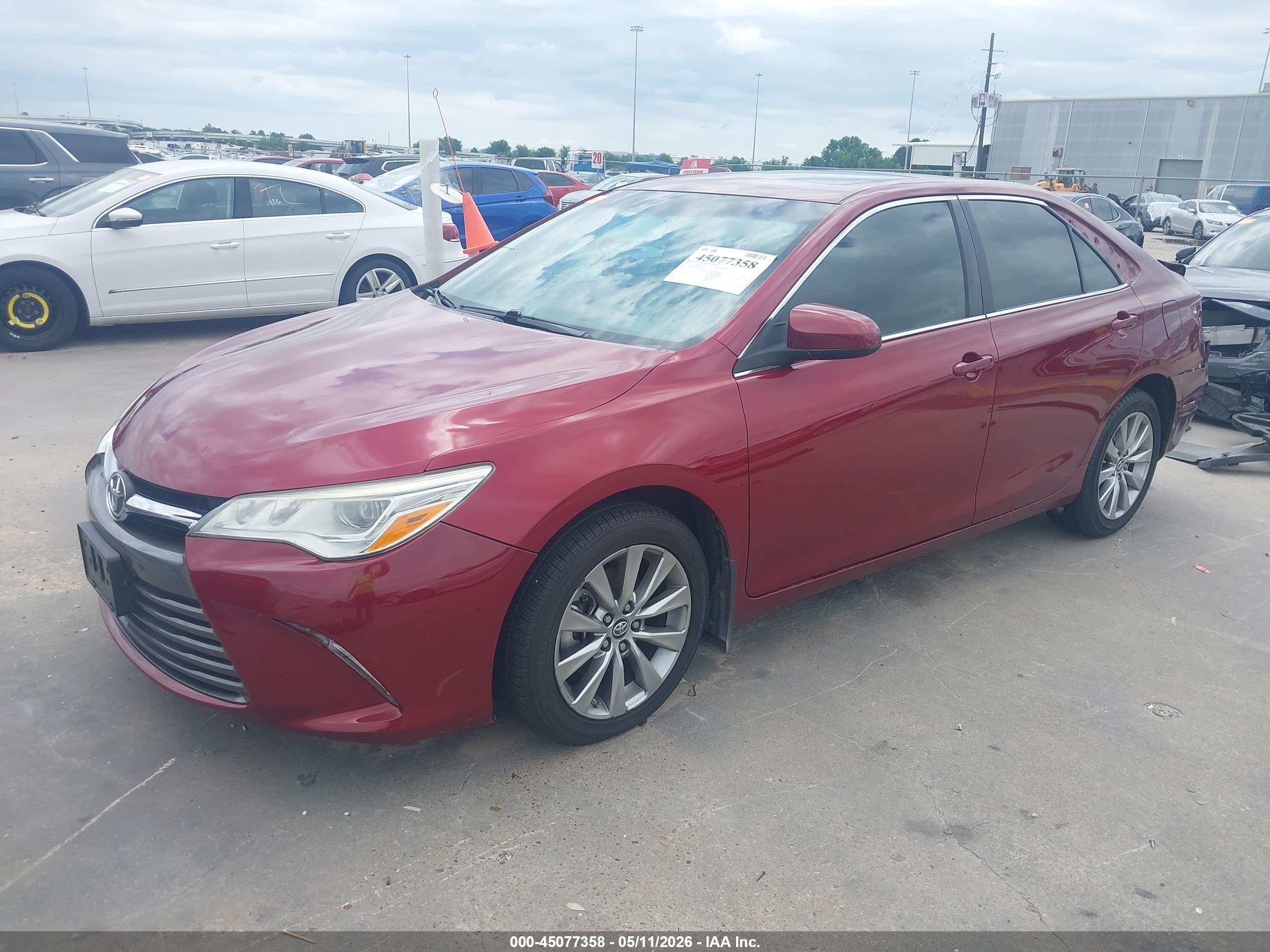 2015 Toyota Camry Xle V6 Red vin: 4T1BK1FK3FU564613