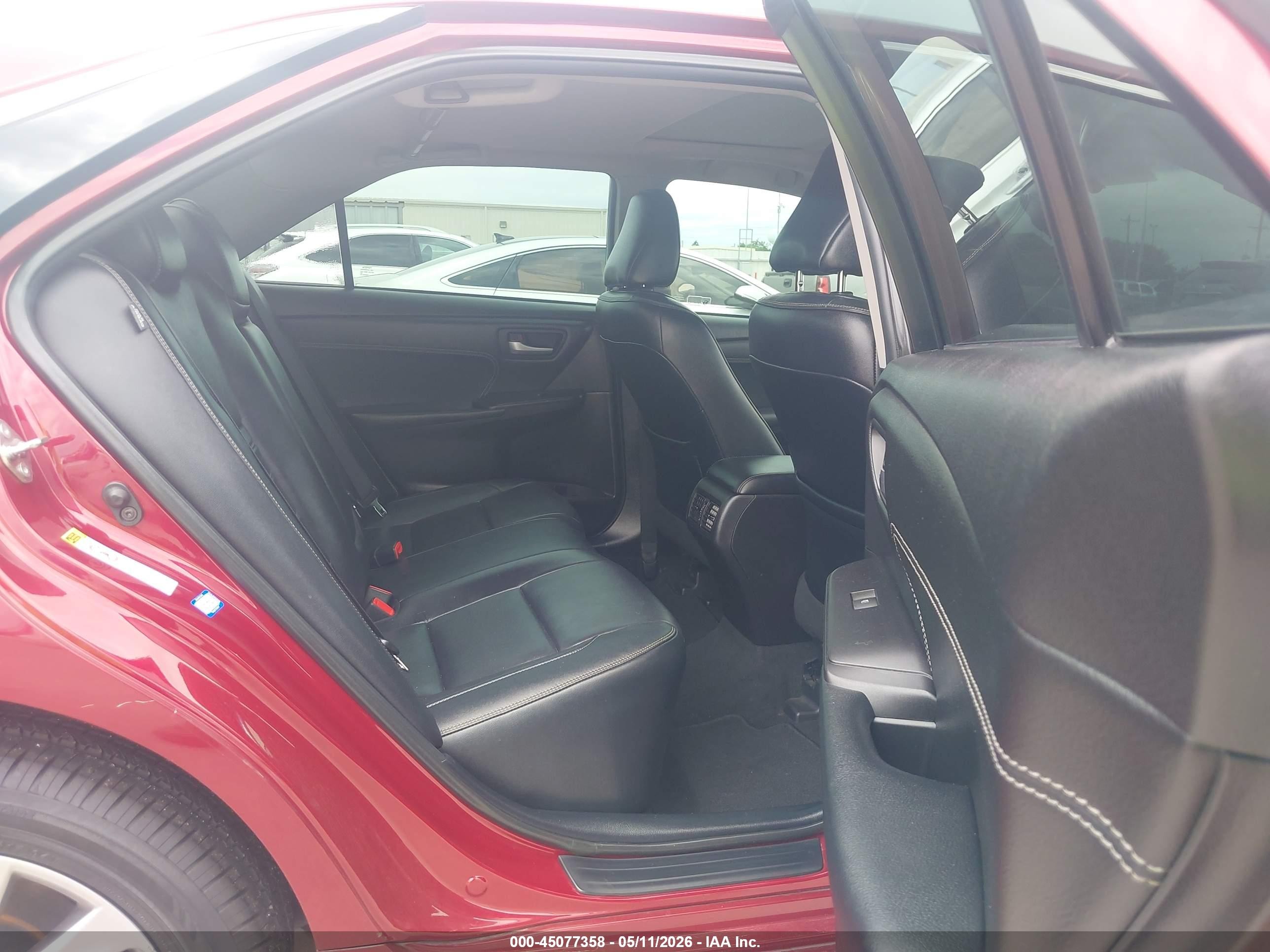 2015 Toyota Camry Xle V6 Red vin: 4T1BK1FK3FU564613