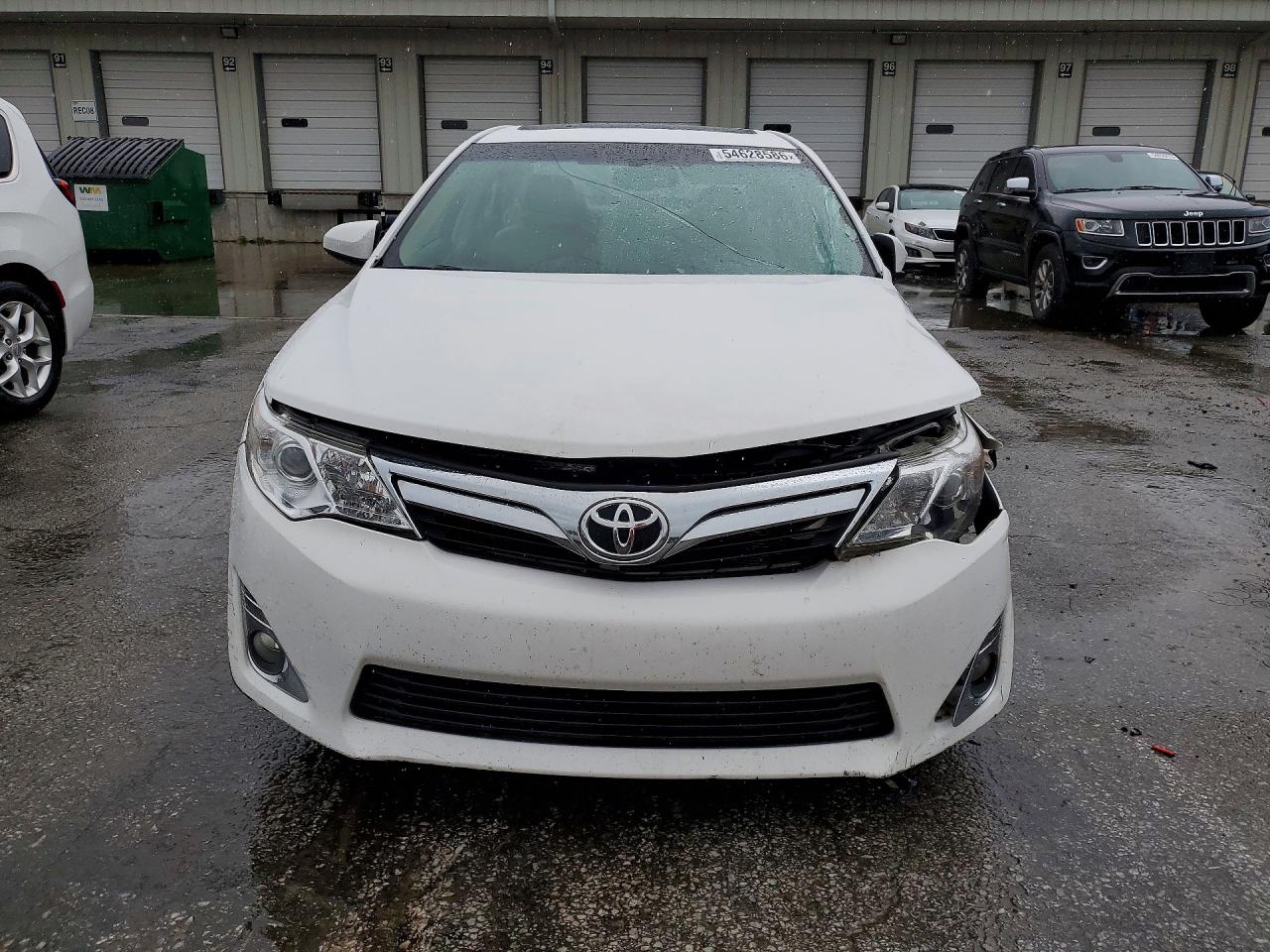 2012 Toyota Camry White vin: 4T1BK1FK4CU503878