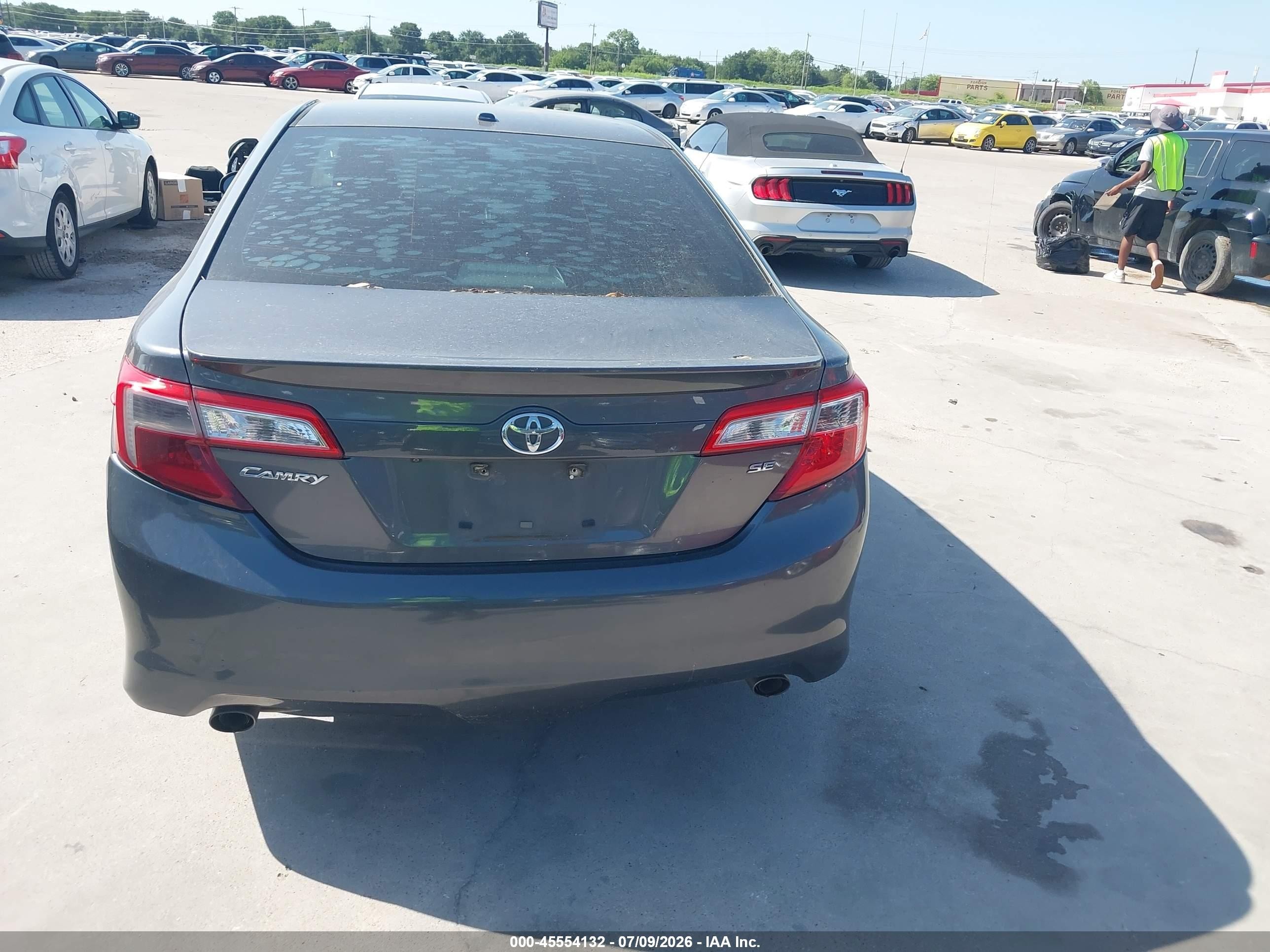 2014 Toyota Camry Se V6 Gray vin: 4T1BK1FK4EU024024