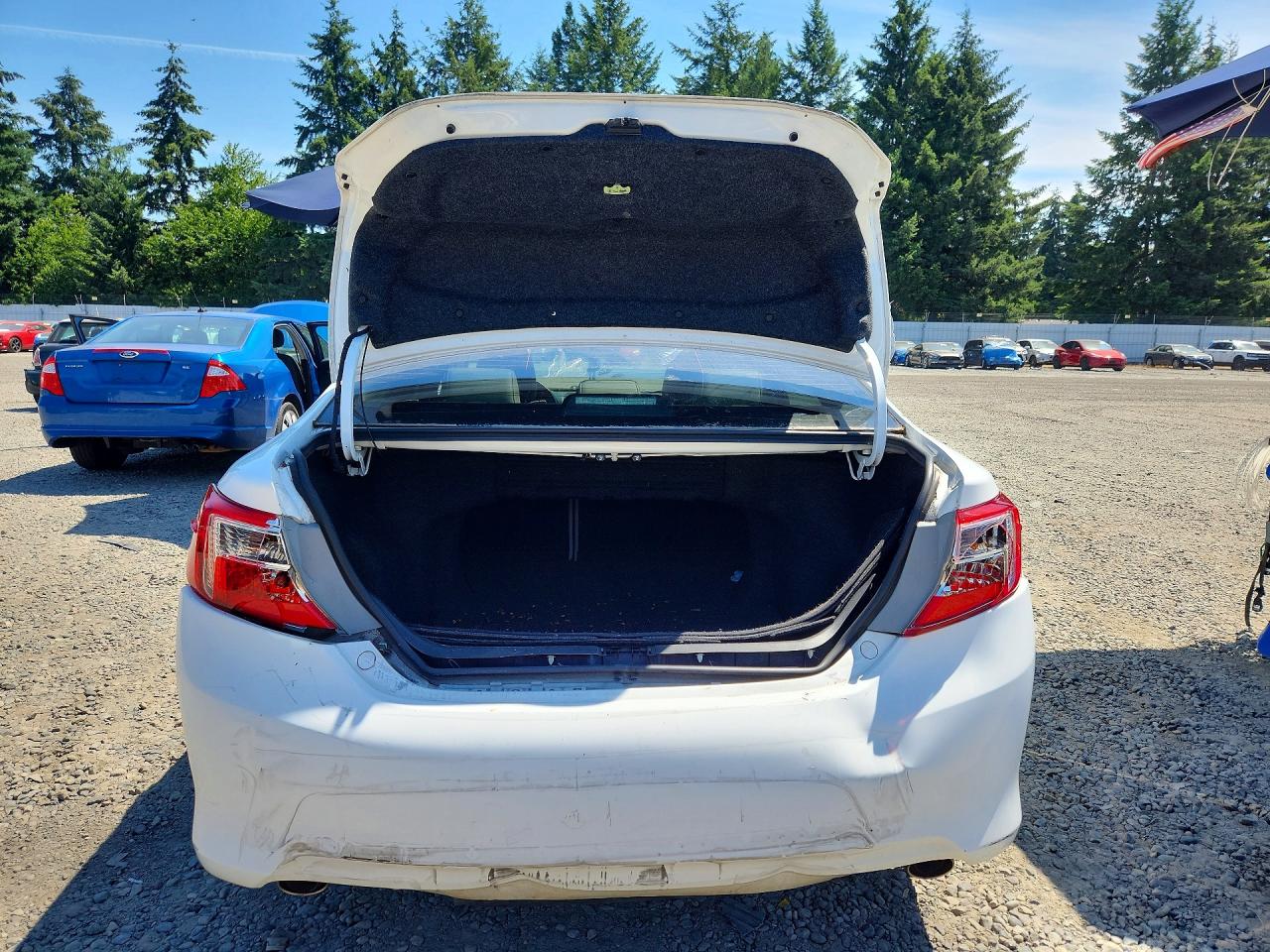 2012 Toyota Camry Xle V6 White vin: 4T1BK1FK5CU518521