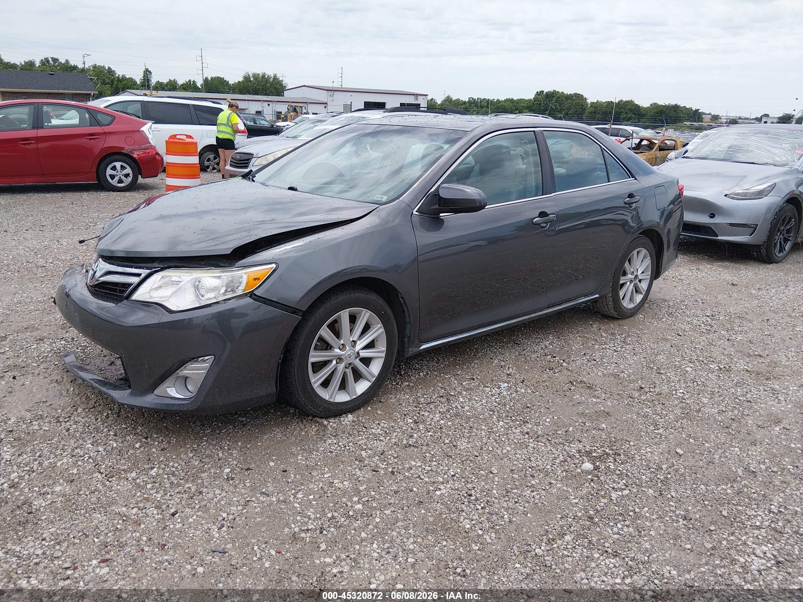 2014 Toyota Camry Xle V6 Gray vin: 4T1BK1FK5EU548234