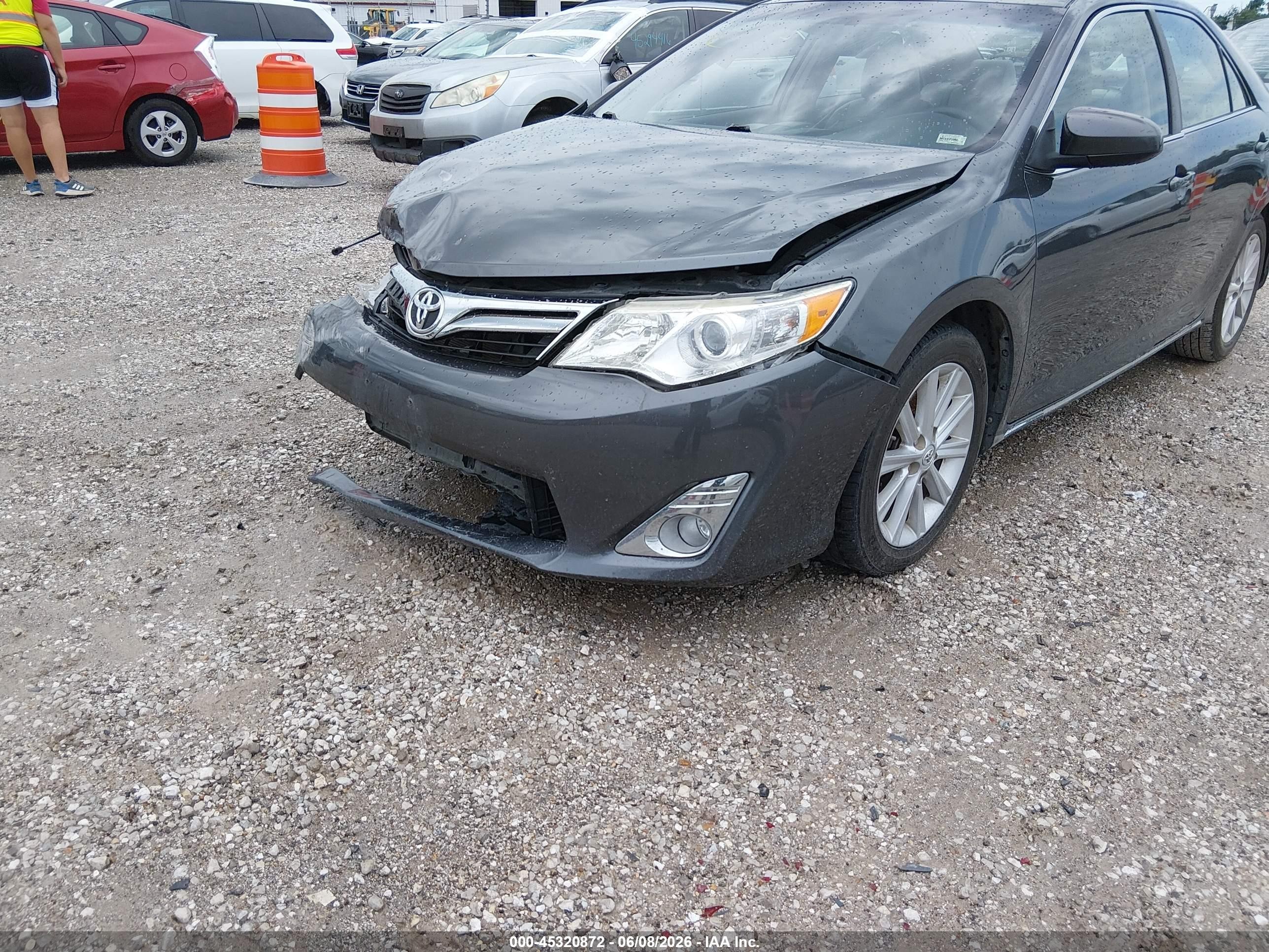 2014 Toyota Camry Xle V6 Gray vin: 4T1BK1FK5EU548234