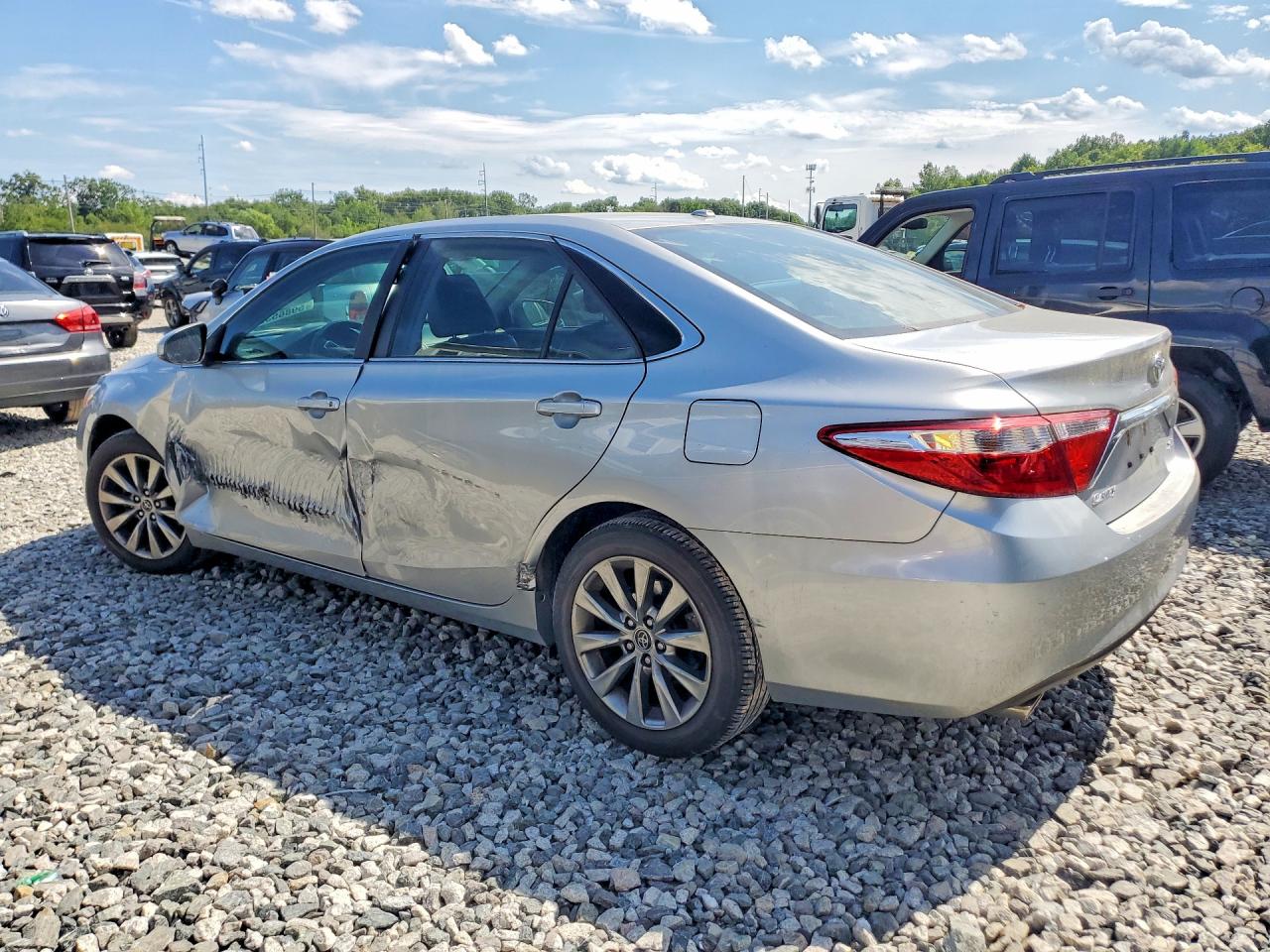 2015 Toyota Camry Xle V6 Silver vin: 4T1BK1FK5FU558084
