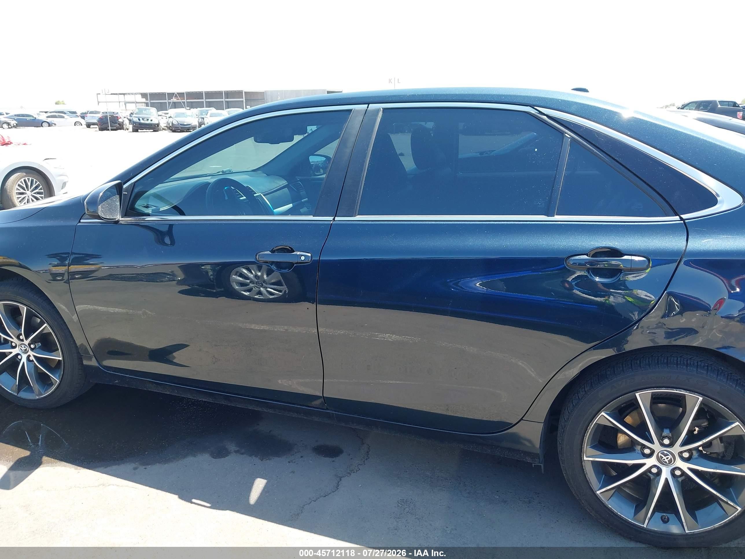 2015 Toyota Camry Xse V6 Blue vin: 4T1BK1FK5FU563480