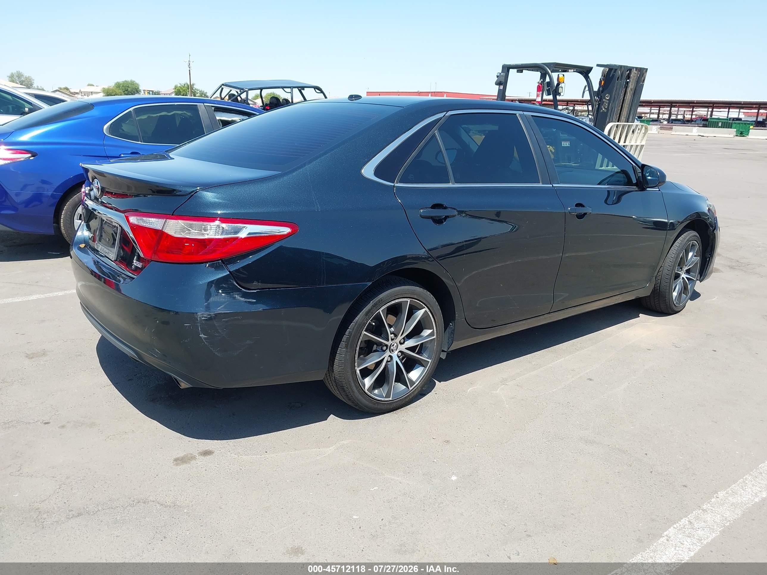 2015 Toyota Camry Xse V6 Blue vin: 4T1BK1FK5FU563480