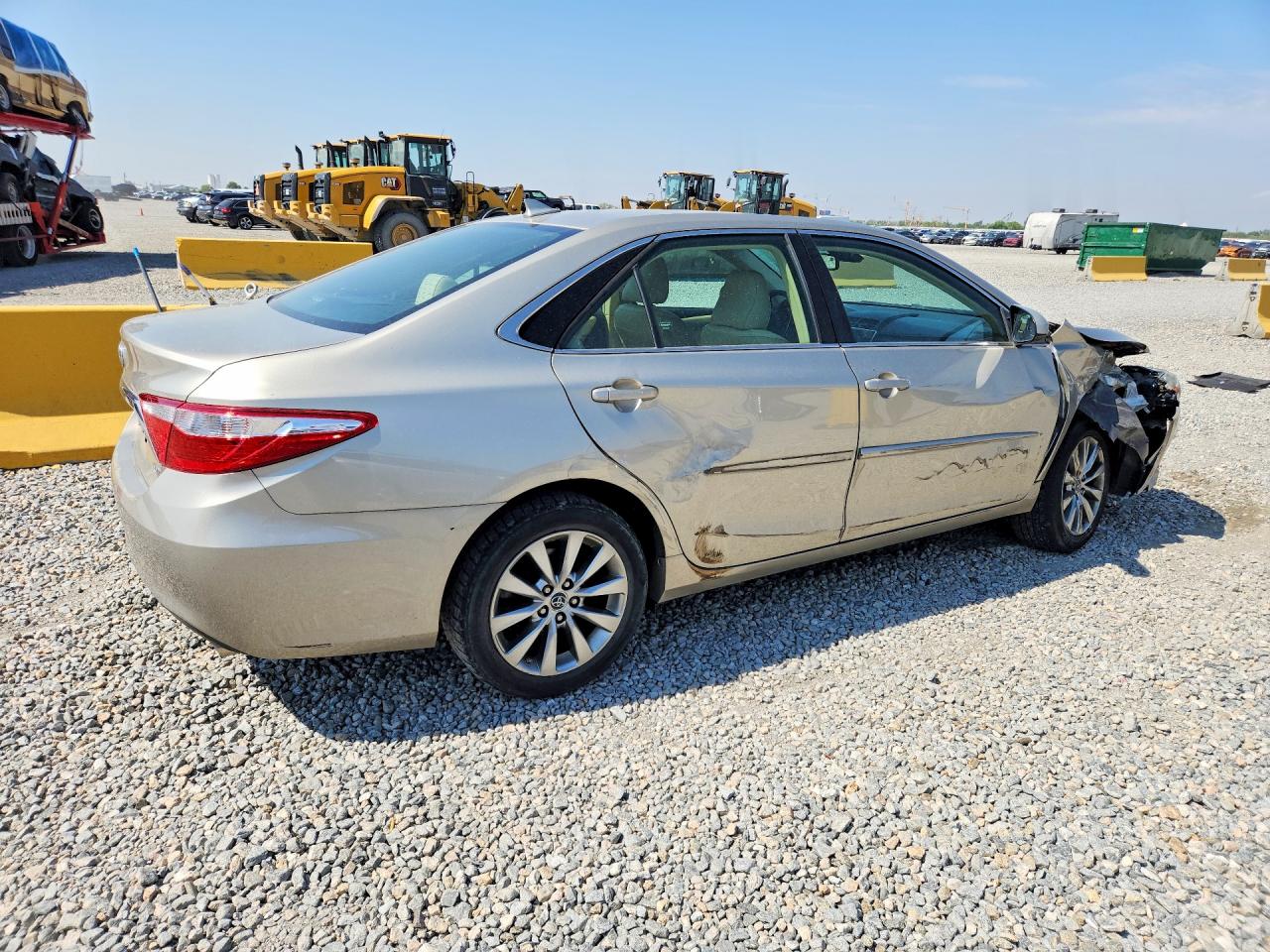 2015 Toyota Camry Xle V6 Beige vin: 4T1BK1FK5FU565777