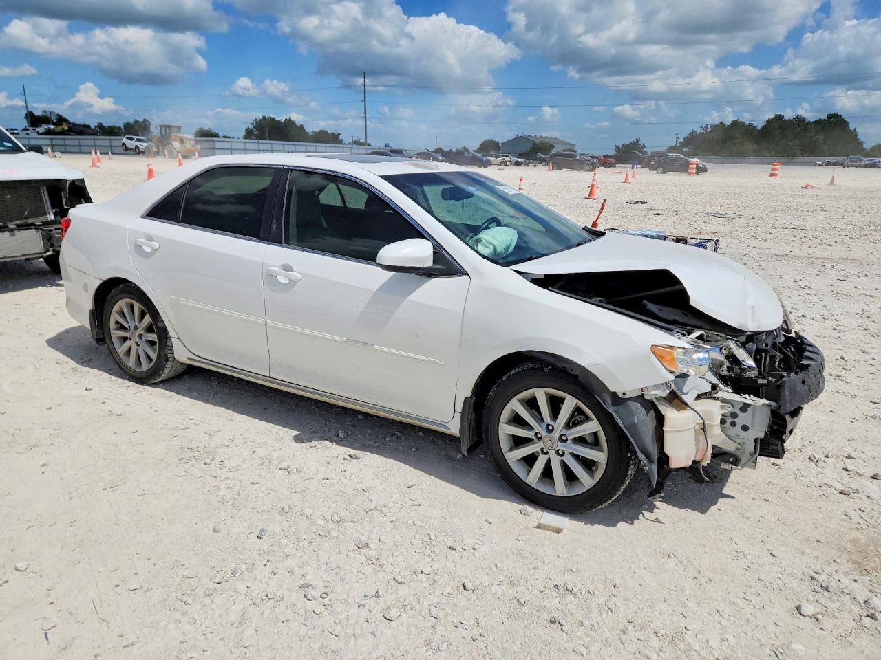 2012 Toyota Camry Xle V6 White vin: 4T1BK1FK6CU017704