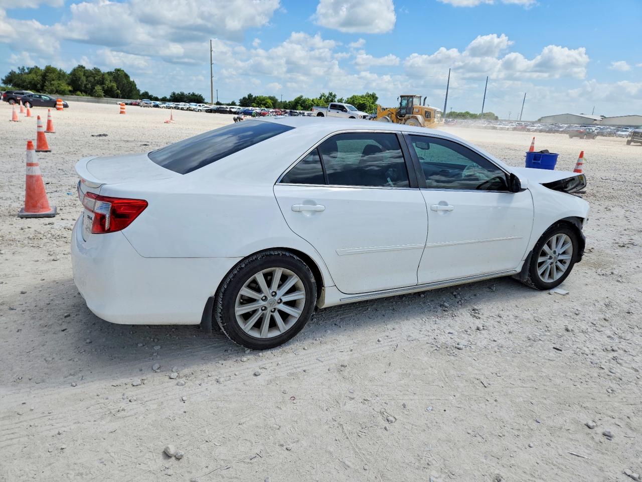 2012 Toyota Camry Xle V6 White vin: 4T1BK1FK6CU017704