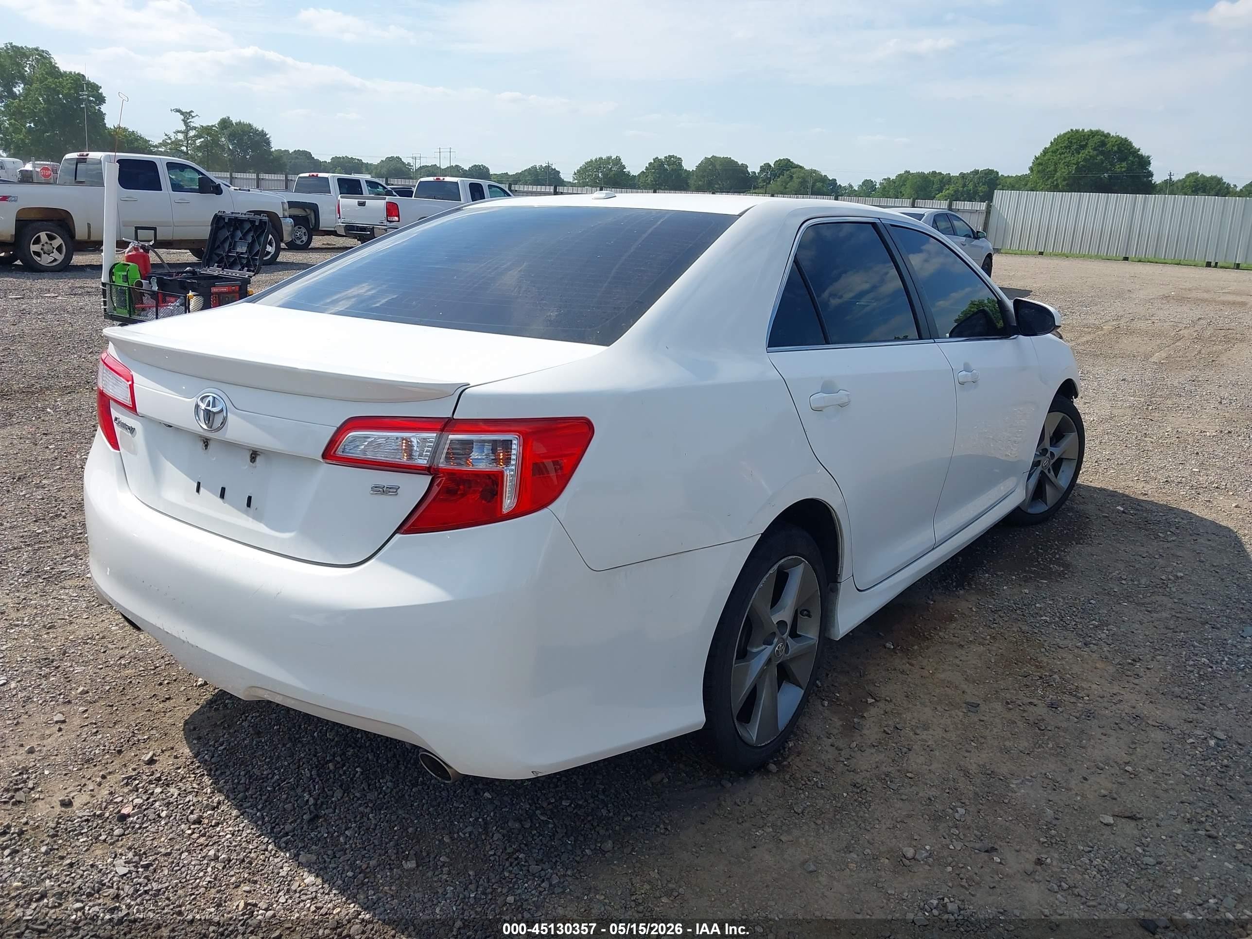 2012 Toyota Camry Se V6 White vin: 4T1BK1FK6CU505017