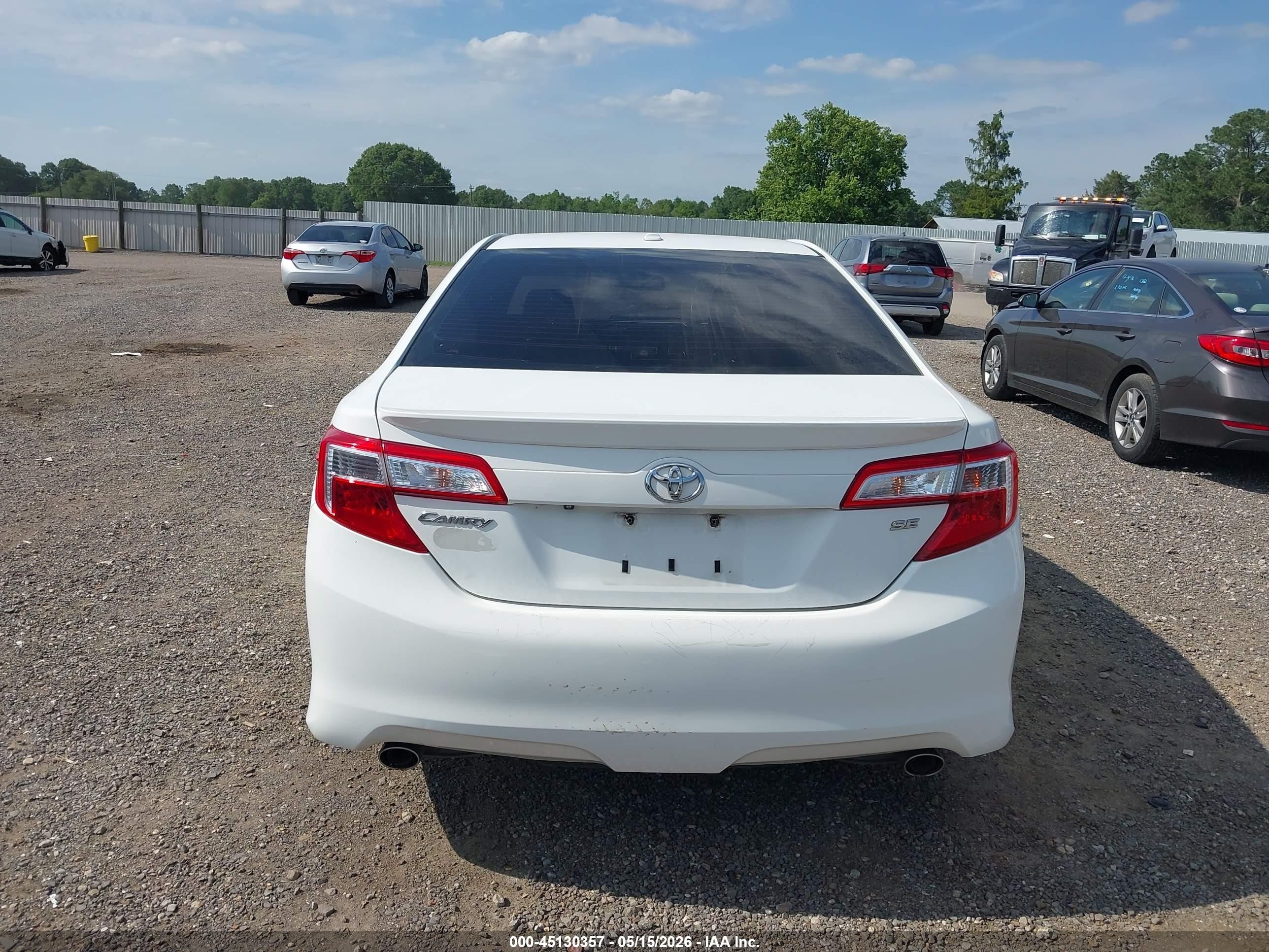 2012 Toyota Camry Se V6 White vin: 4T1BK1FK6CU505017