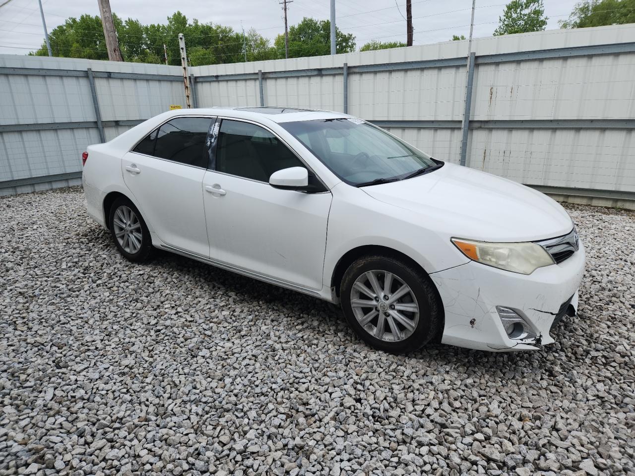 2012 Toyota Camry Xle V6 Белый vin: 4T1BK1FK6CU505129 Damage: Right Front Door, Heavy Scratch, 5 To 6 Inches
