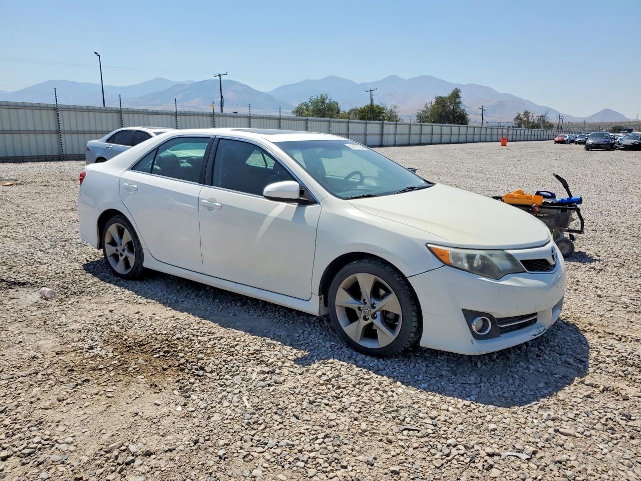 2012 Toyota Camry Se V6 Белый vin: 4T1BK1FK6CU521041