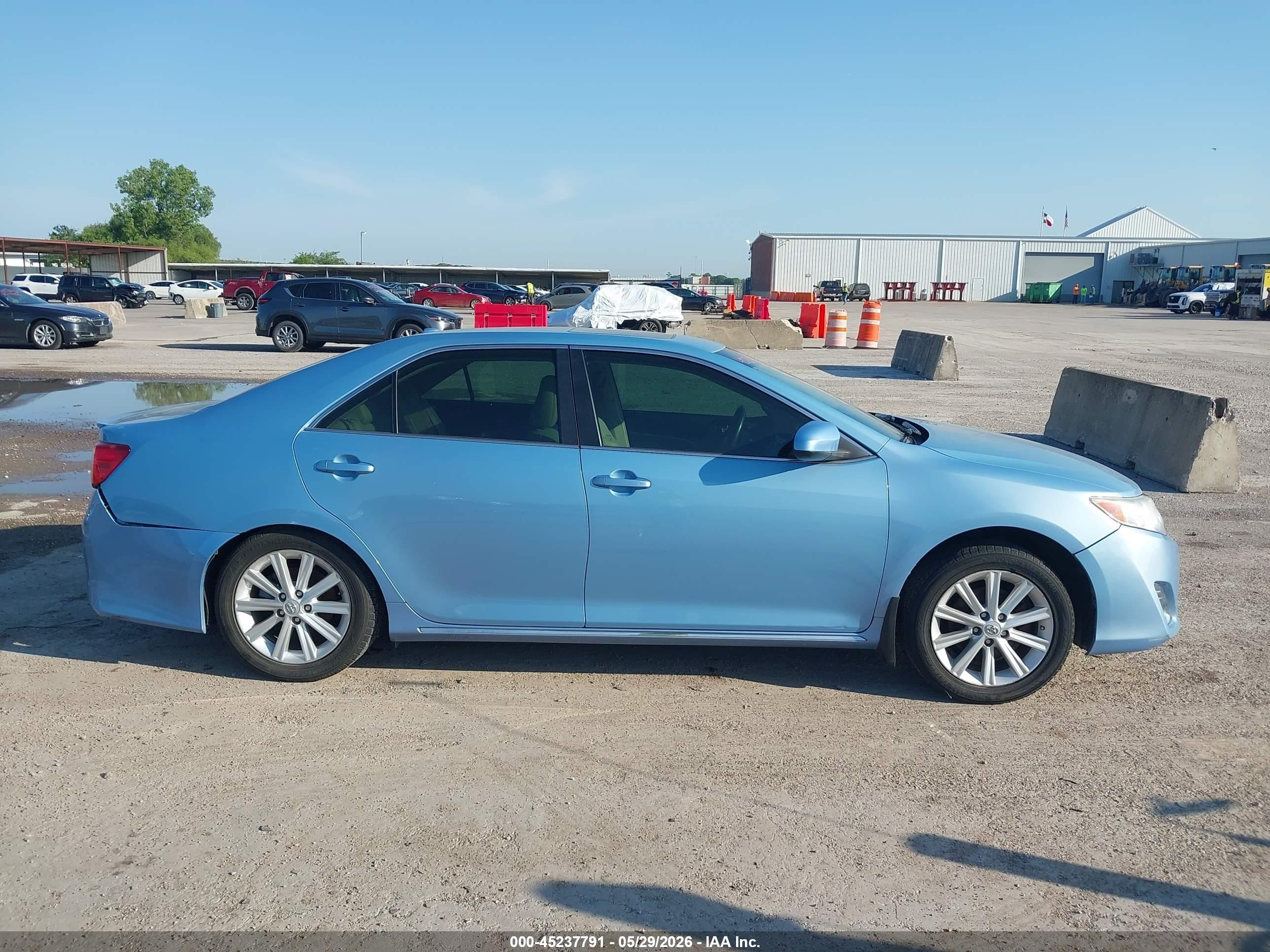 2013 Toyota Camry Xle V6 Blue vin: 4T1BK1FK6DU527522