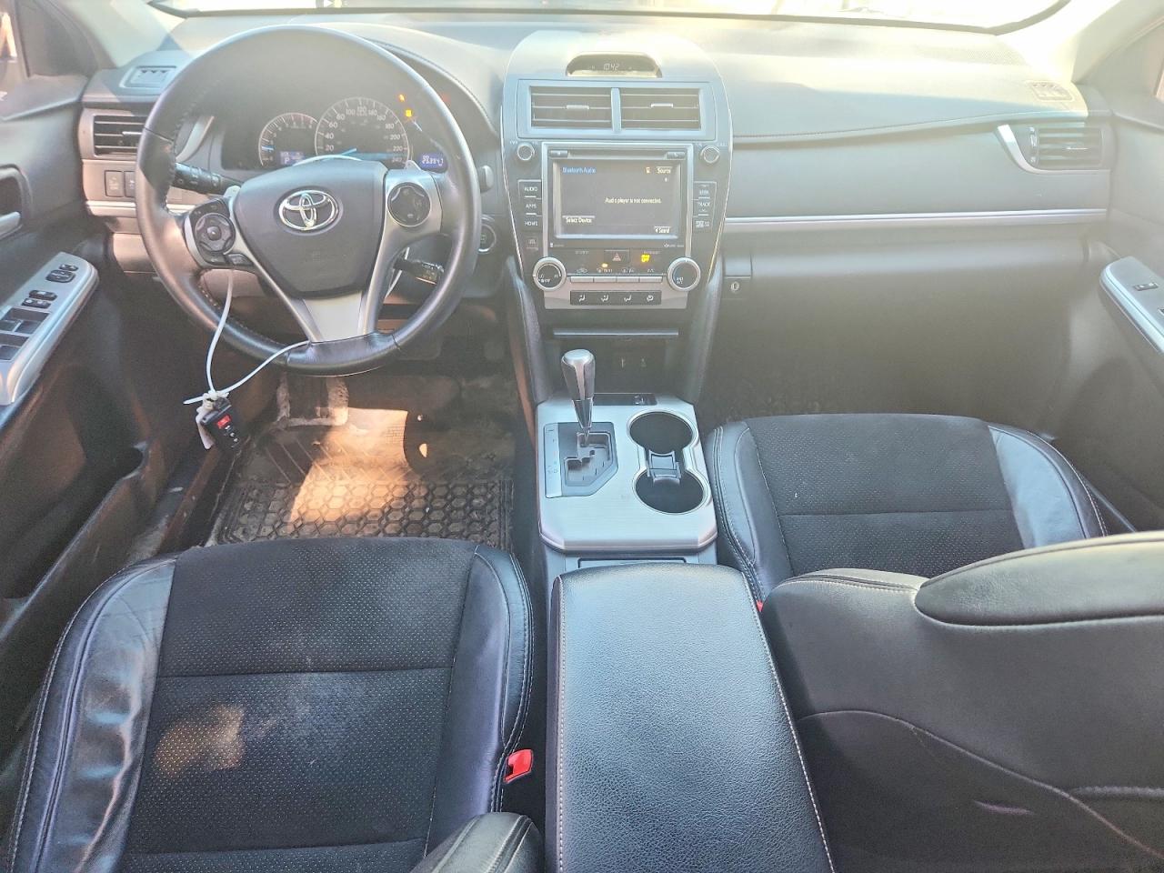 2014 Toyota Camry Se V6 White vin: 4T1BK1FK6EU550431